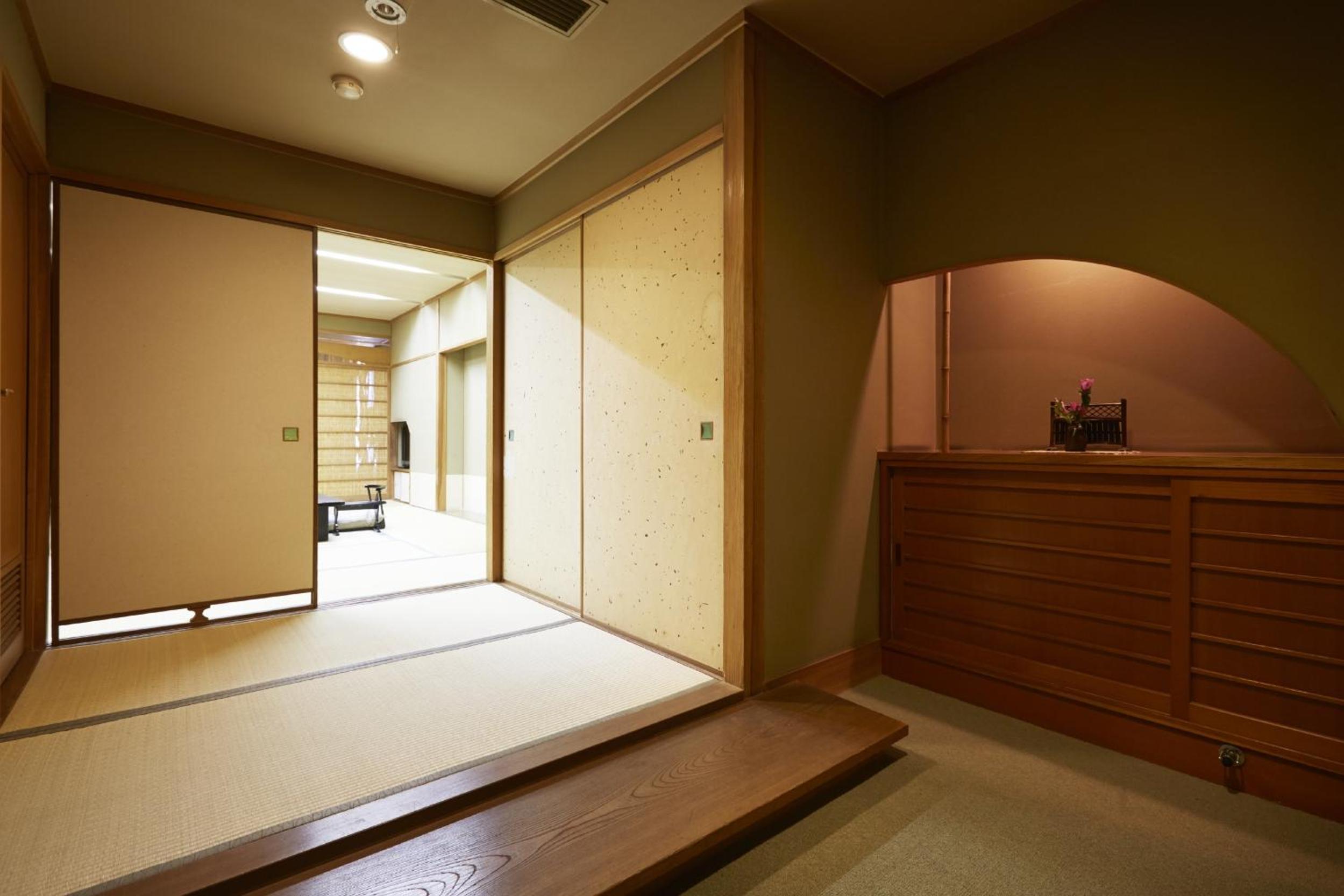 Large Japanese-Style Room with Beppu Bay View with Bathtub - Non-Smoking - (55㎡)