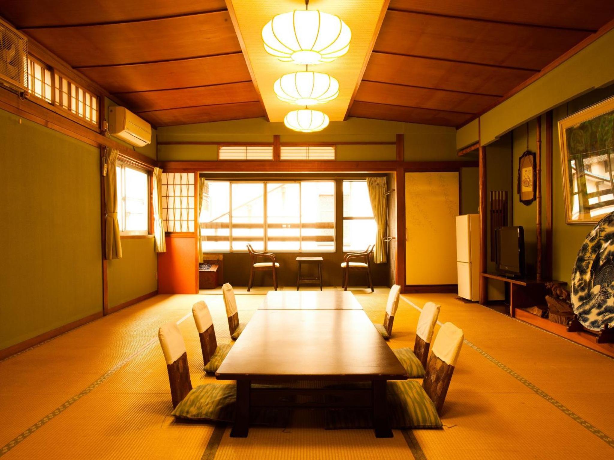 Japanese-Style Room