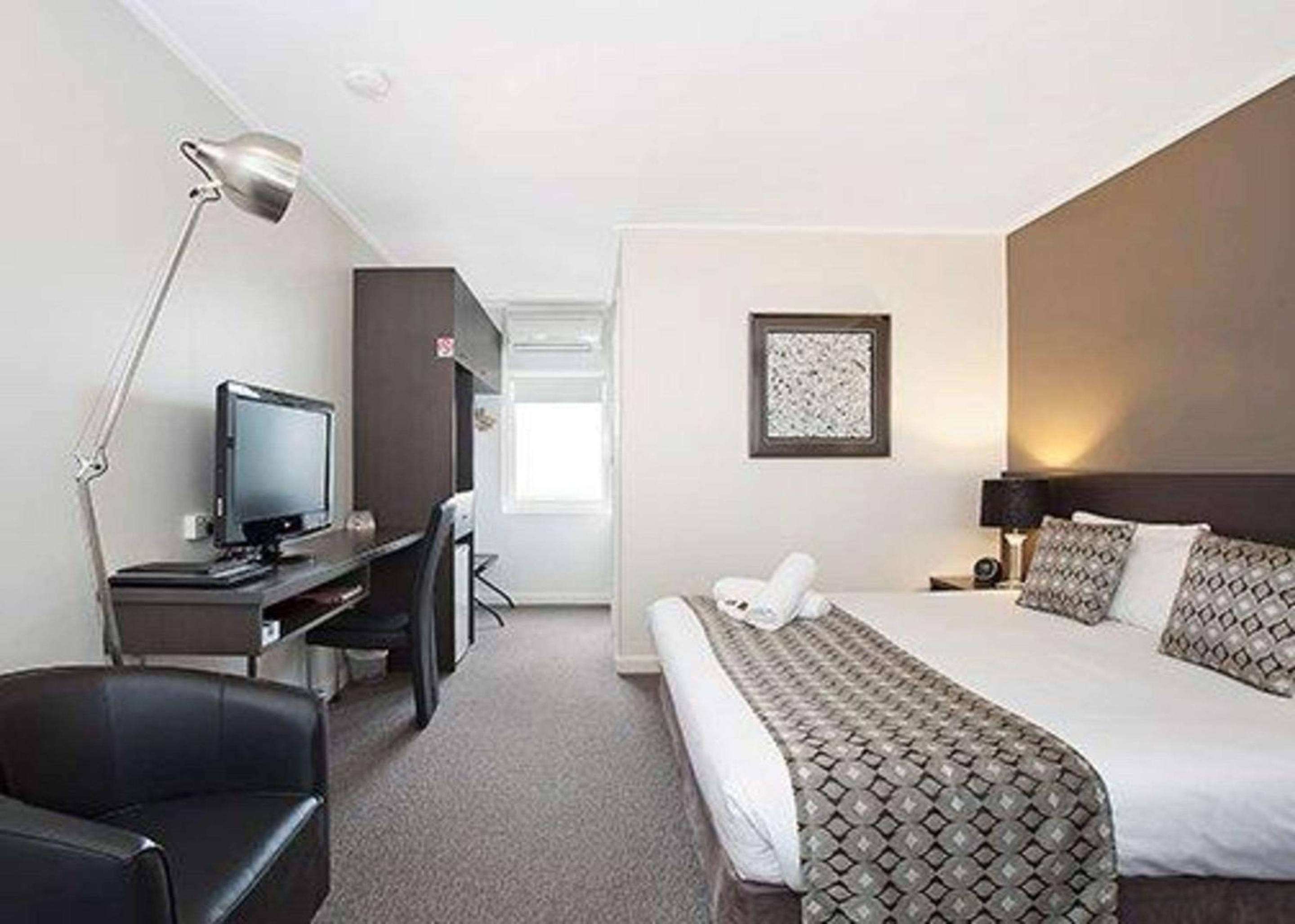 King Room - Non-Smoking