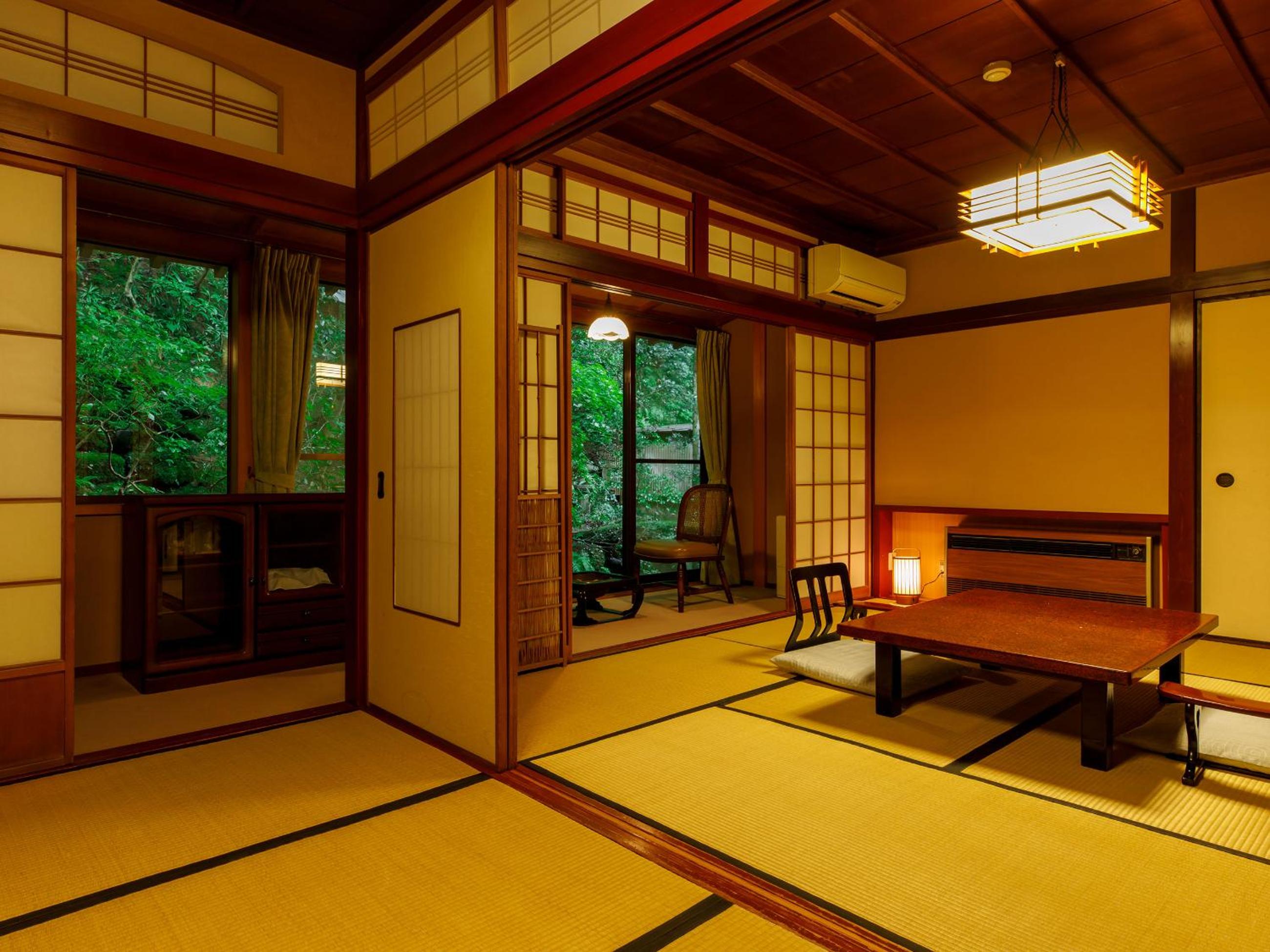 Japanese-Style Standard Twin Room with Private Toilet
