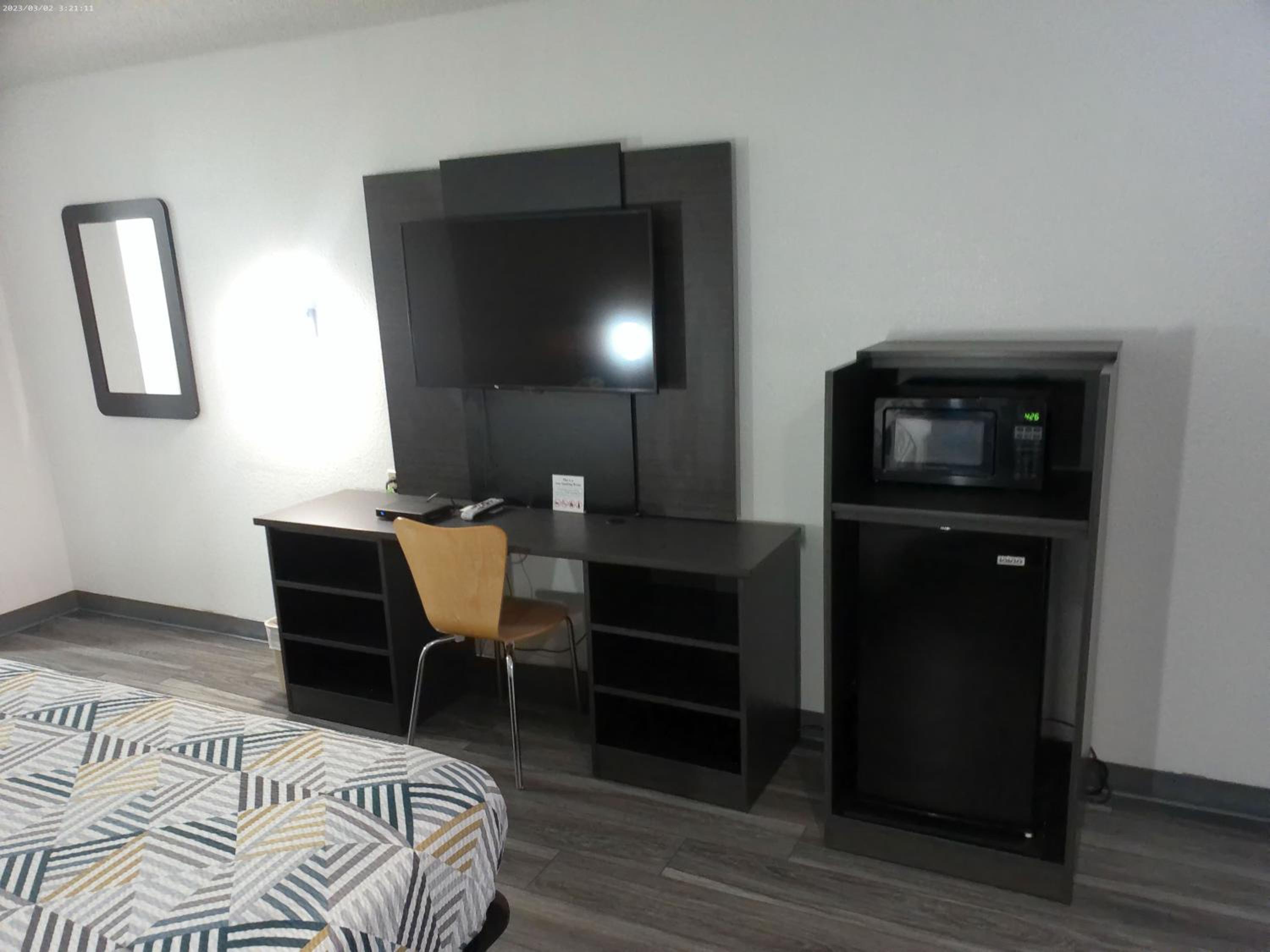 King Room - Non-Smoking