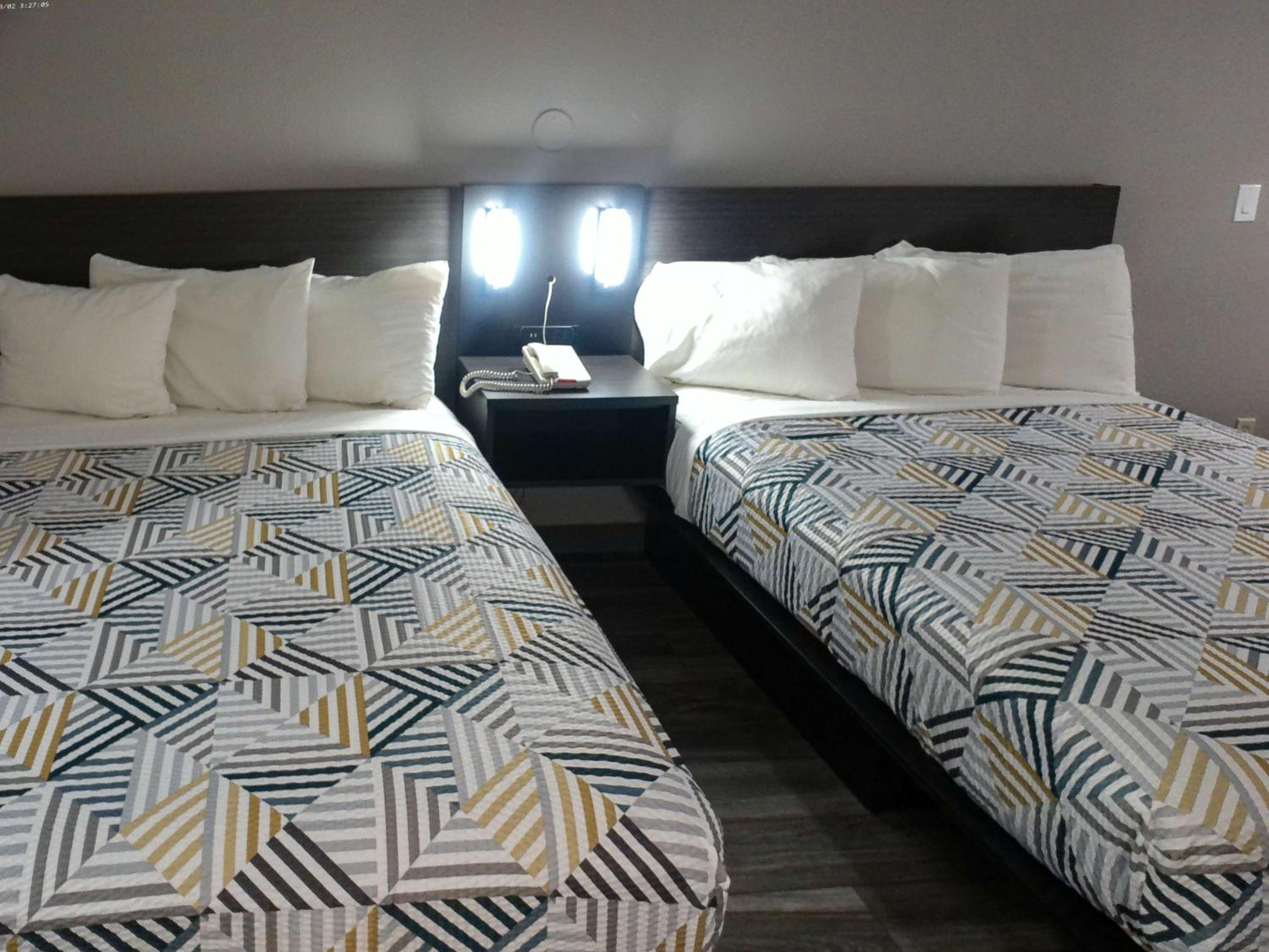 Queen Room with Two Queen Beds - Non-Smoking