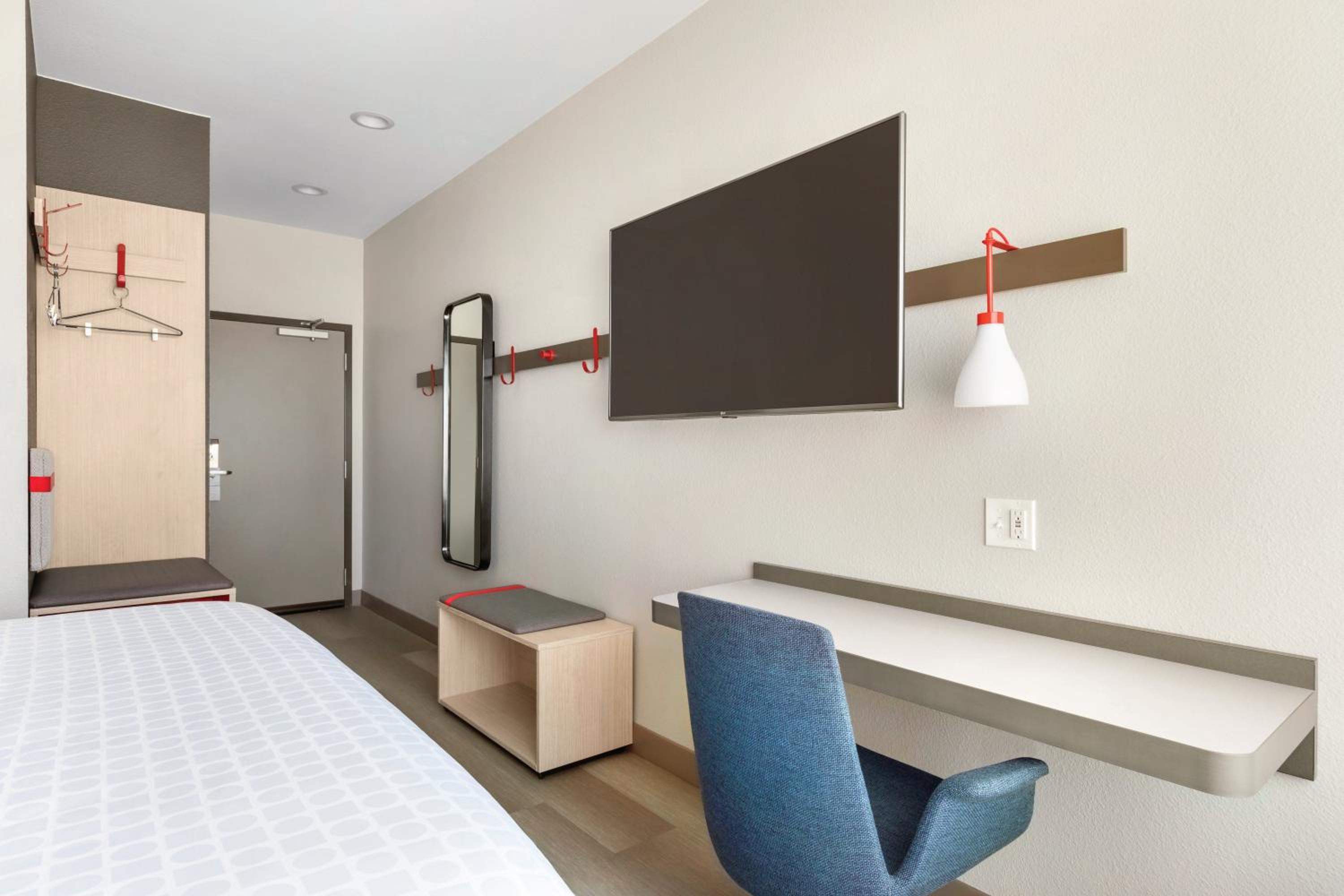 Standard King Room