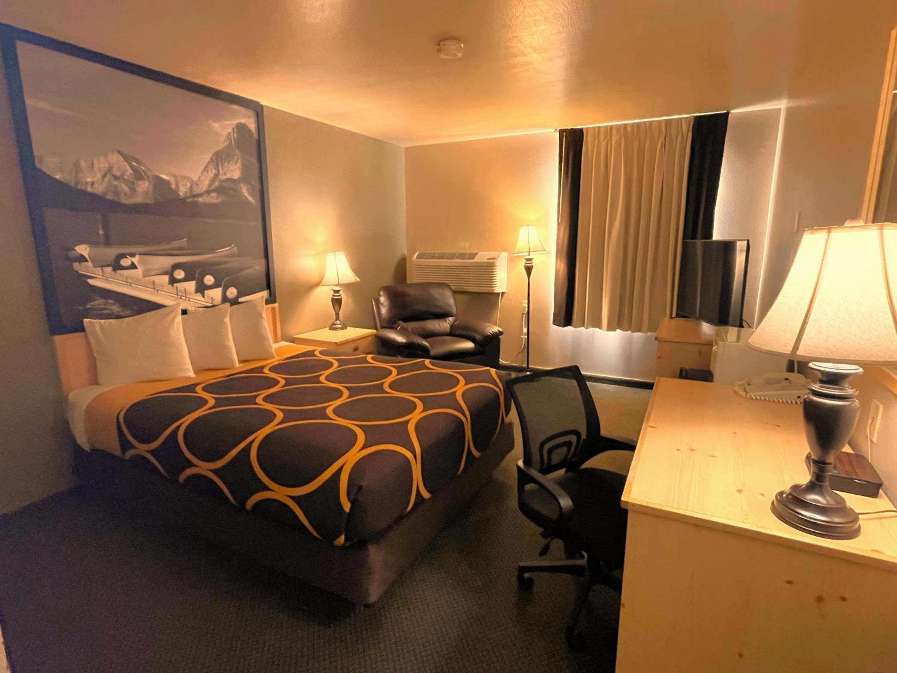 Queen Room - Disability Access