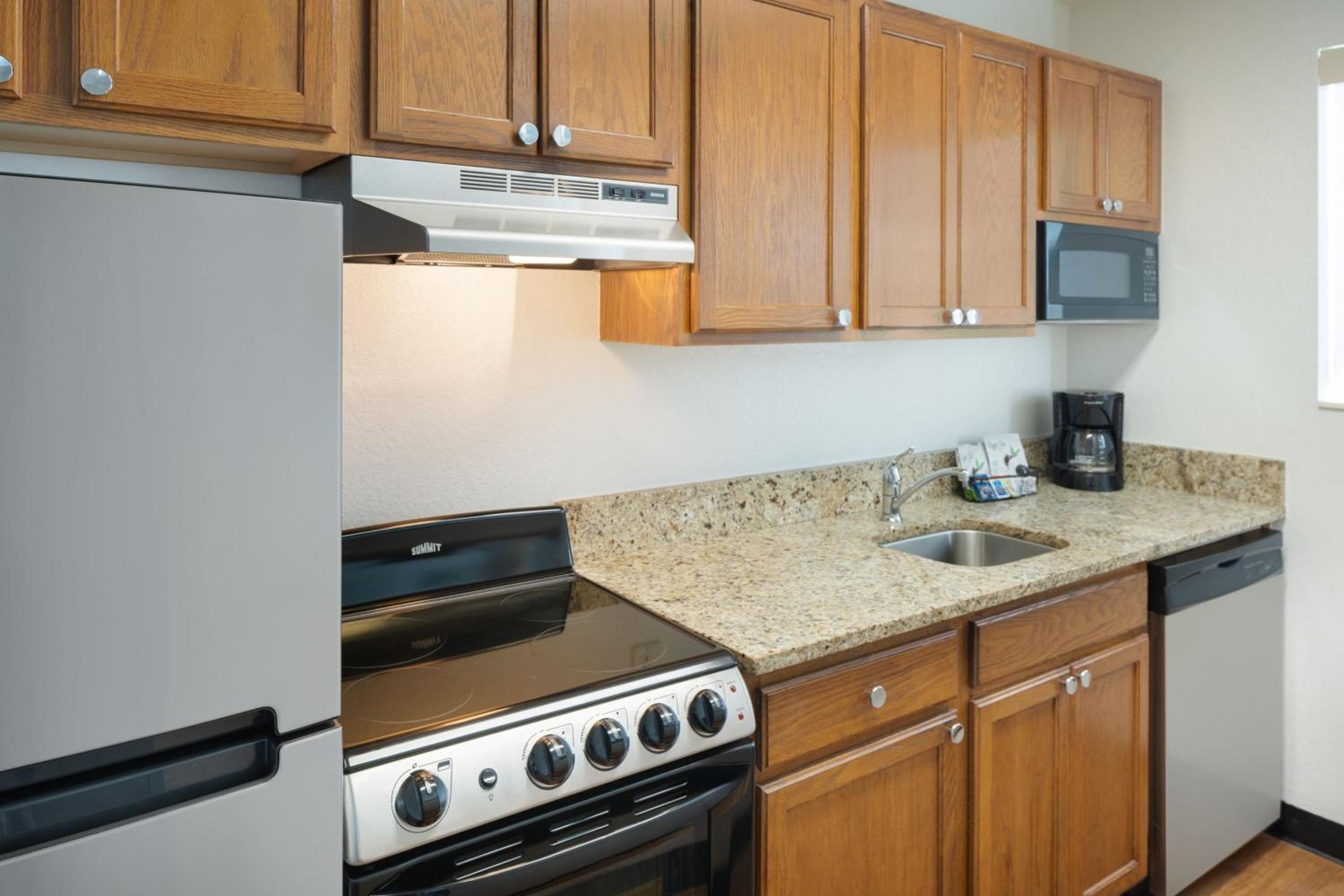 One Bedroom, 1 Bedroom Larger Suite, 1 King, Sofa bed