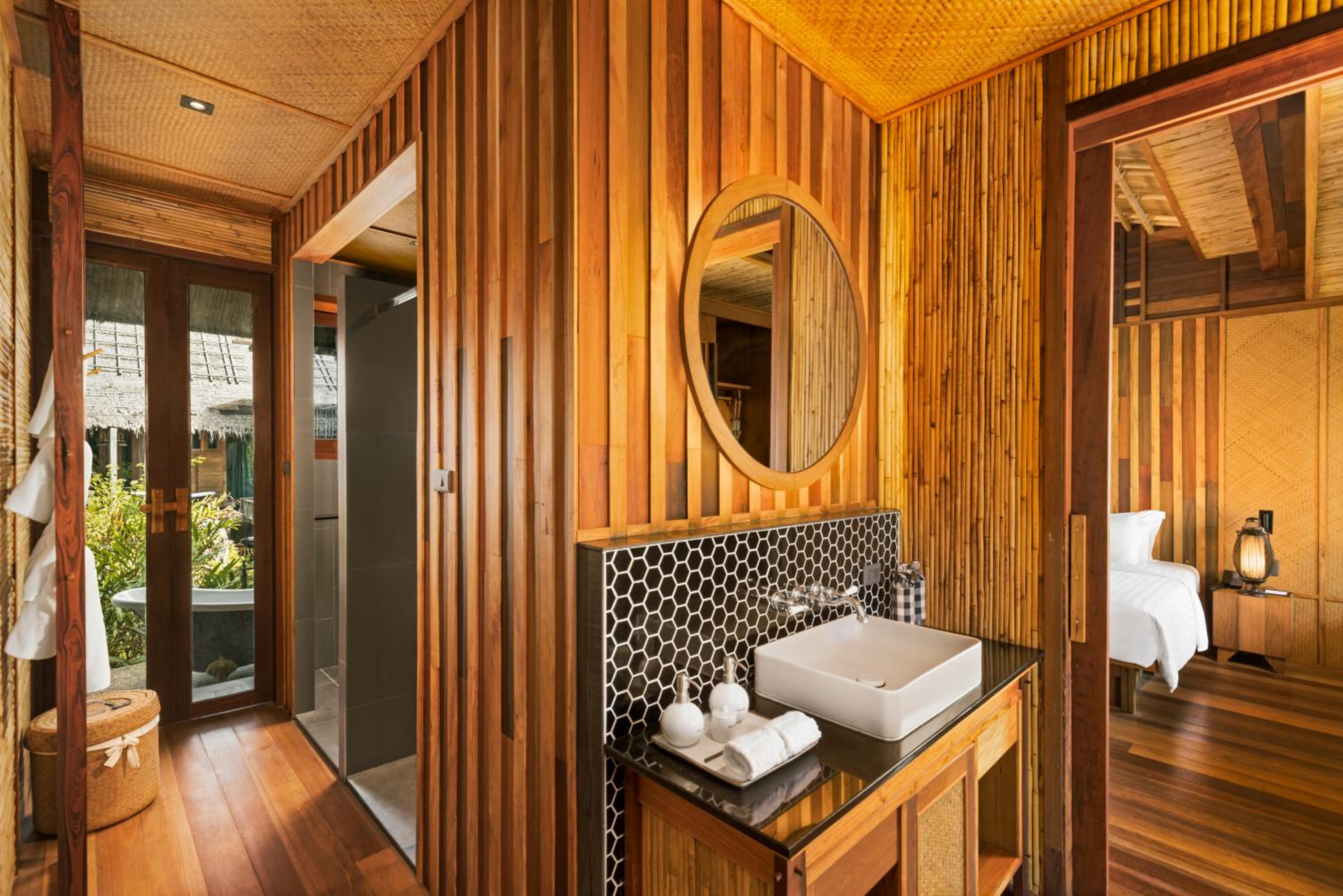 Family Suite Water Villa- Free Schedule Shuttle to Ao Nang Beach/ Railay Beach