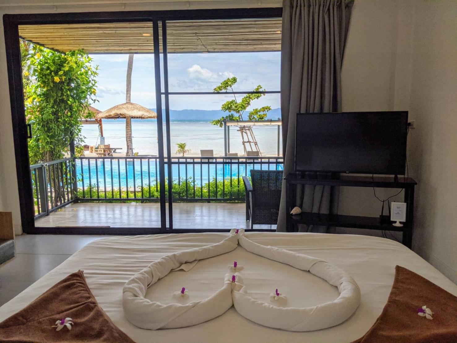 Deluxe Double Room with Balcony and Sea View