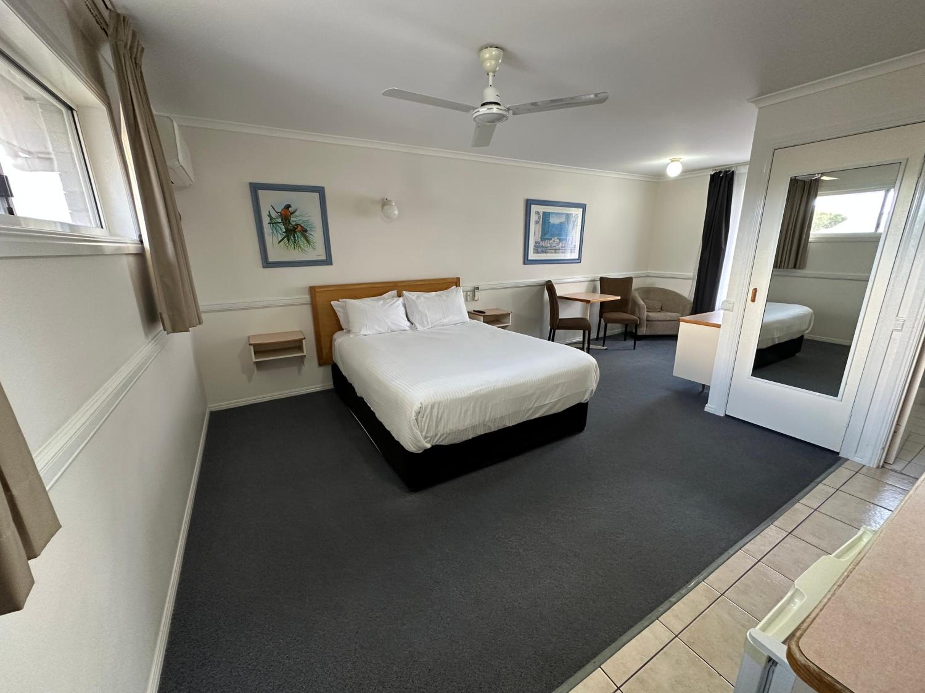 Executive Queen Room