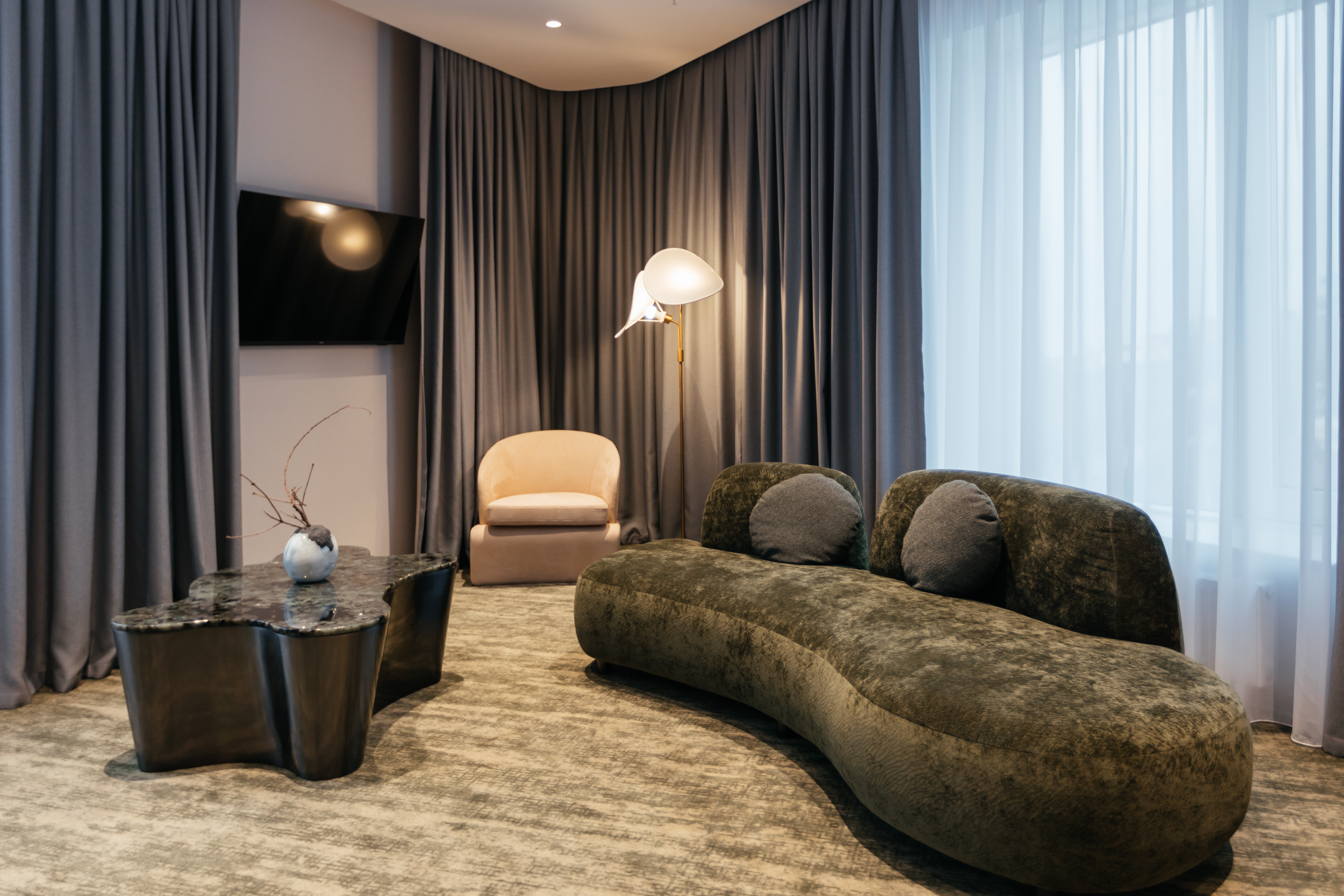 Джуниор Сюит "Туйгэ"