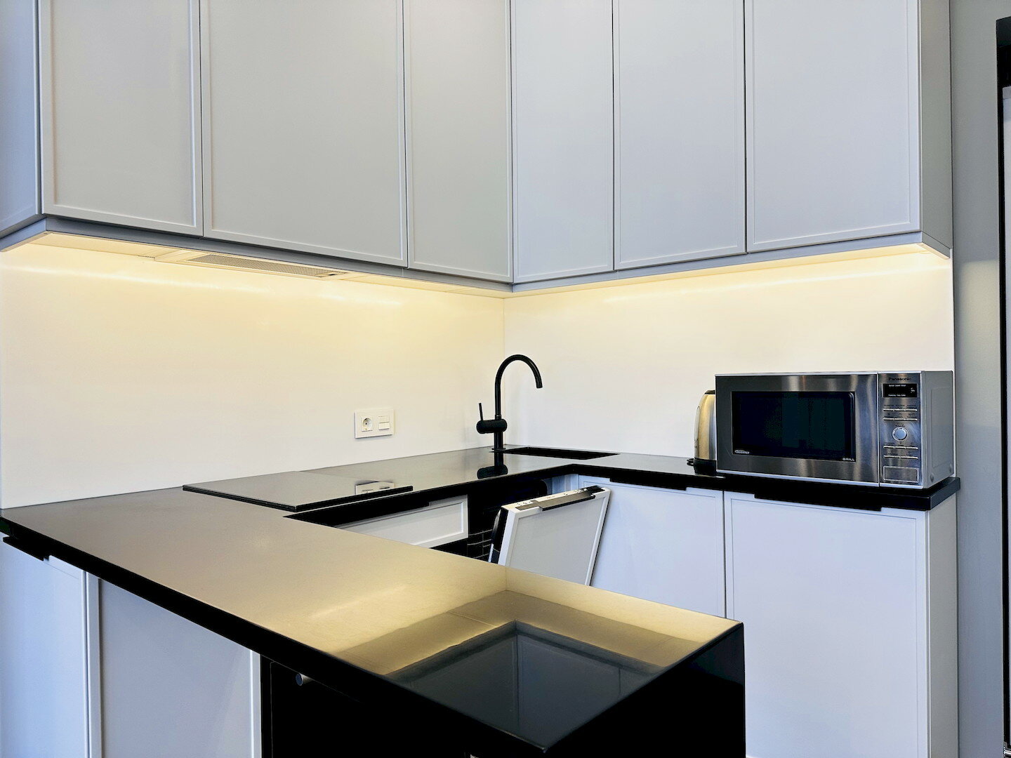 Премиум с  большой террасой на 14 этаже! До пляжа и набережной 5 минут!