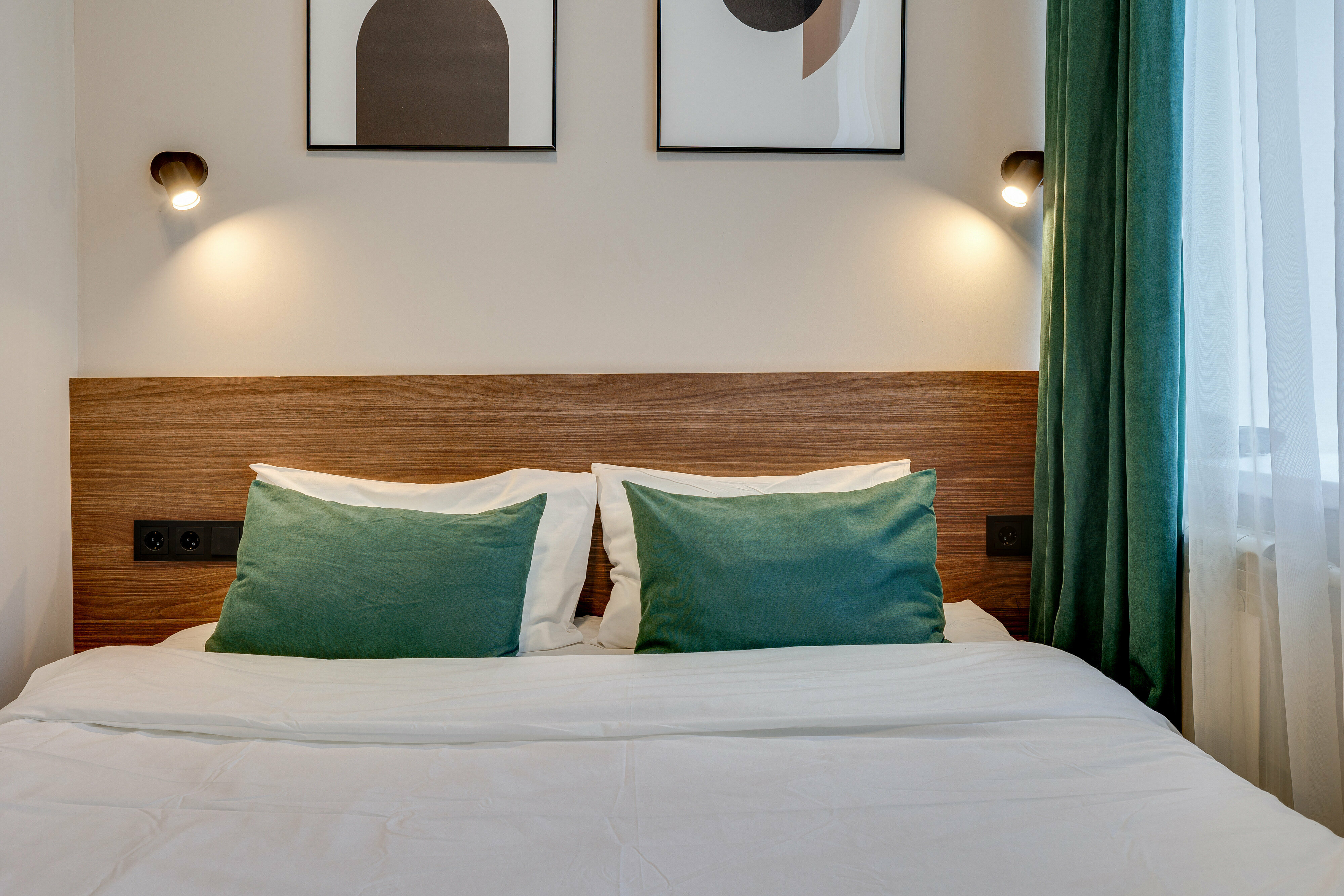 Улучшенный номер с кроватью размера «queen-size»