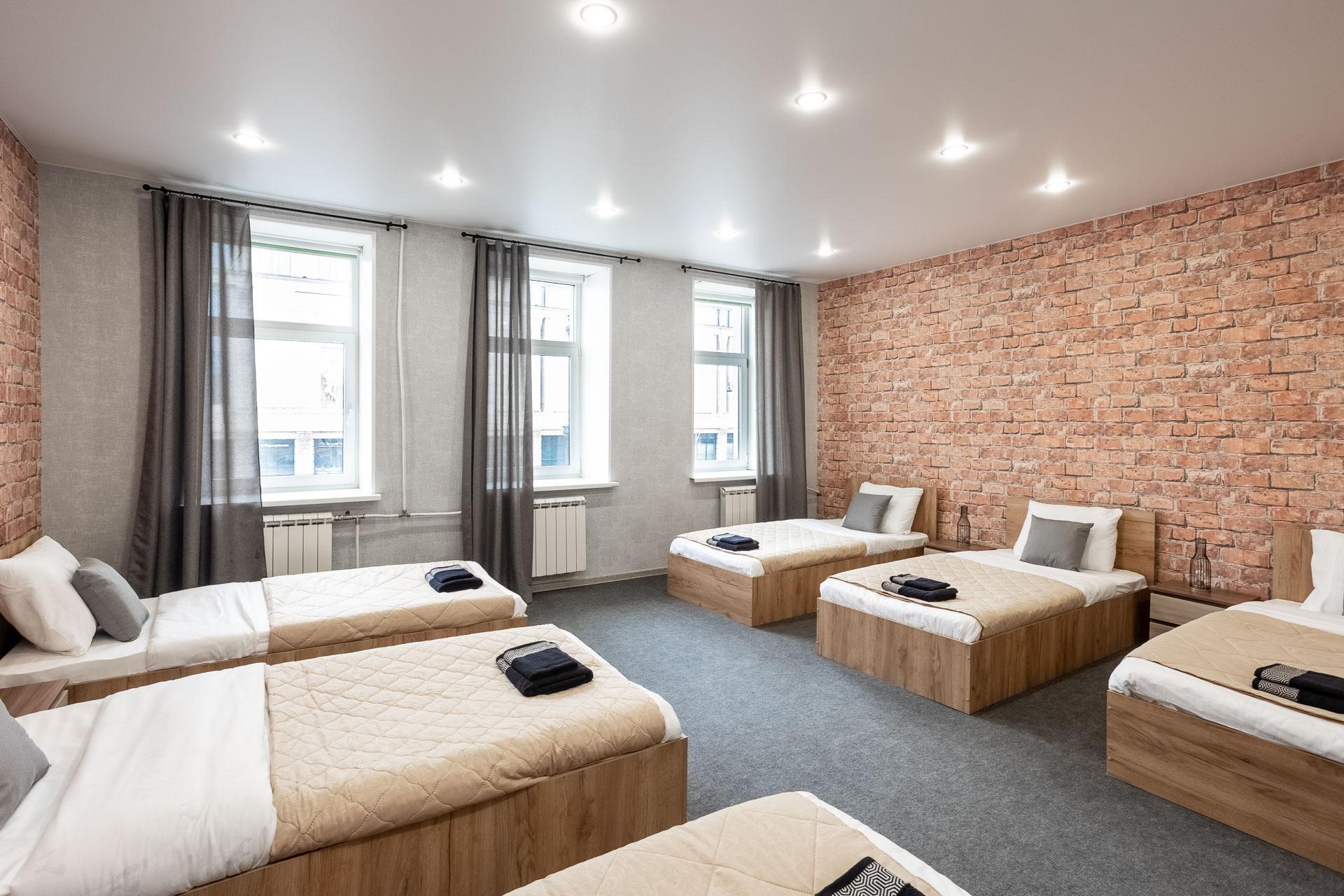 Кровать в общем 6-местном номере для женщин