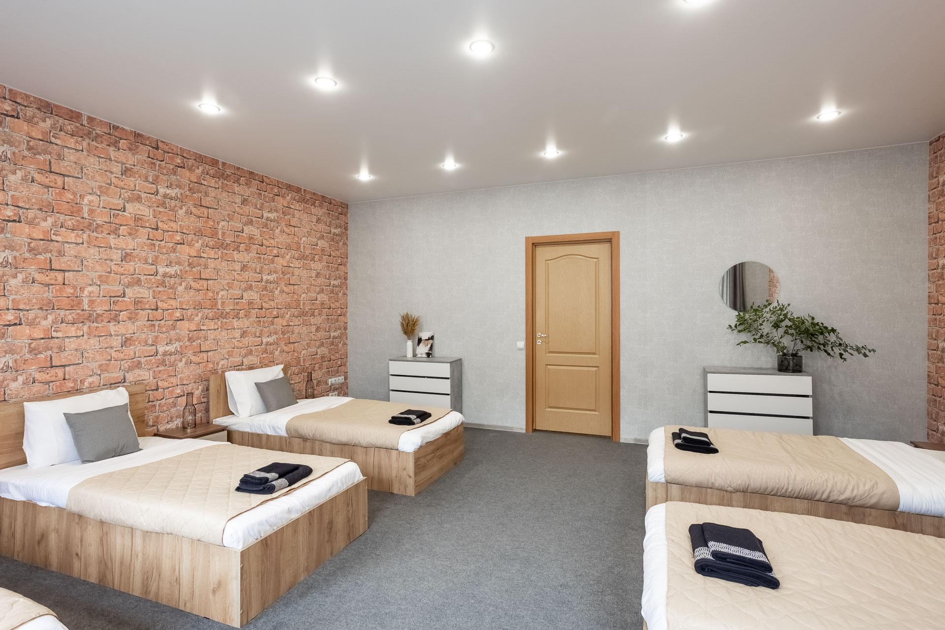 Кровать в общем 6-местном номере для женщин