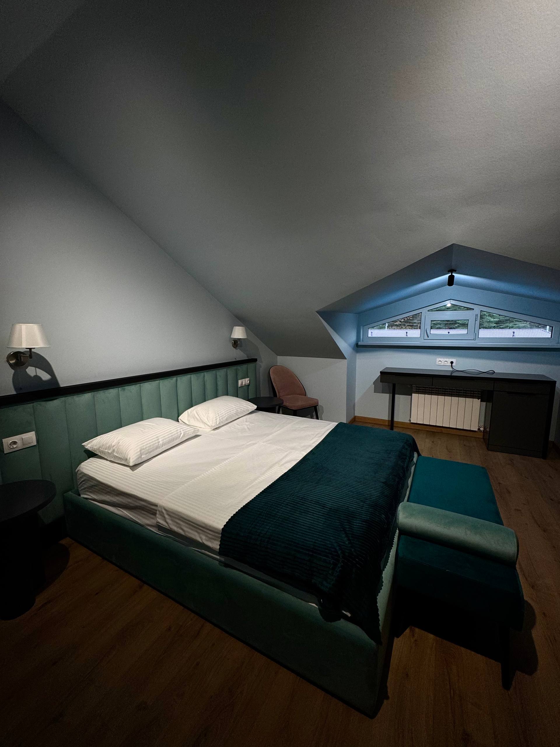 Стандарт (Мансардный этаж) 13кв