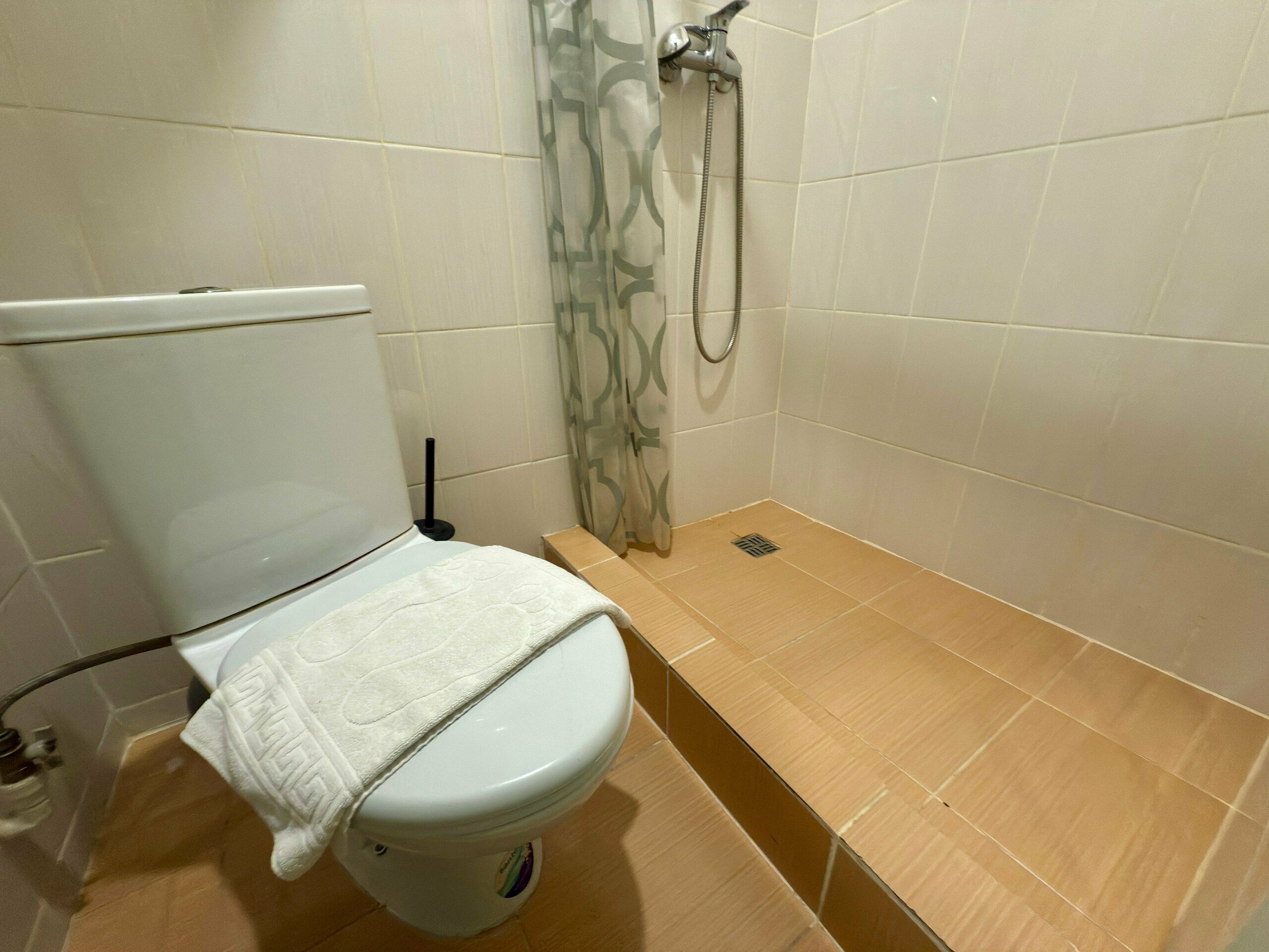 Студия с двуспальным диваном-кроватью "Лайм"