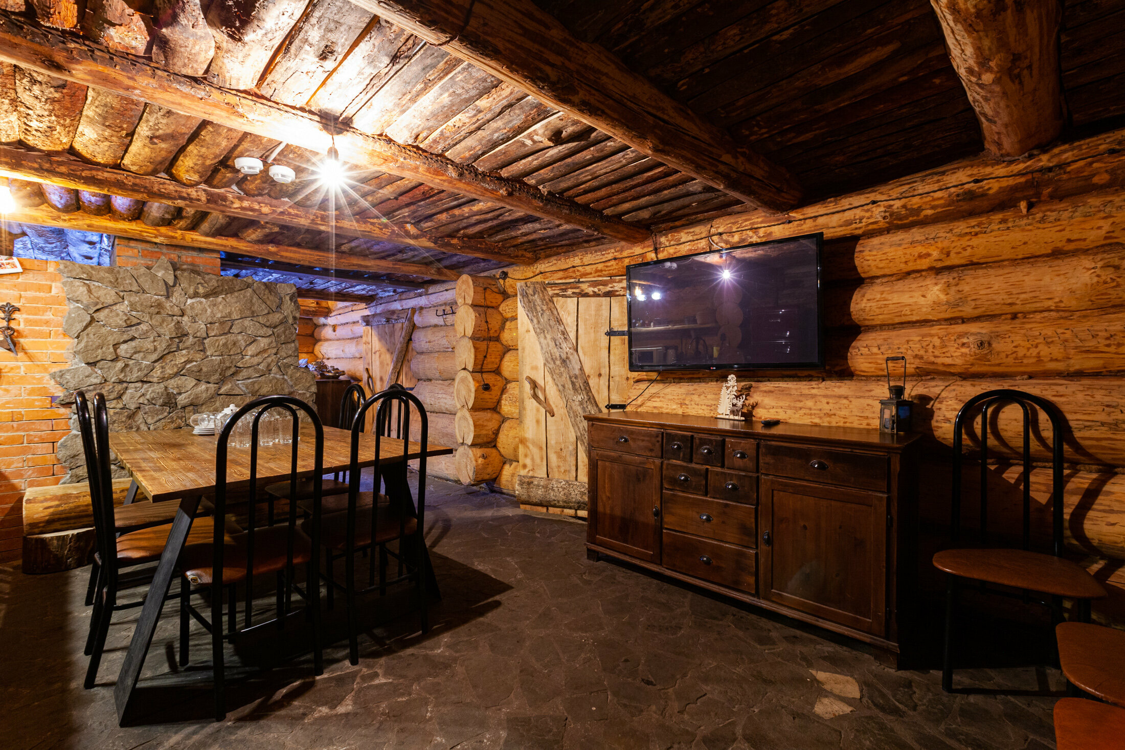 Дом с видом на озеро