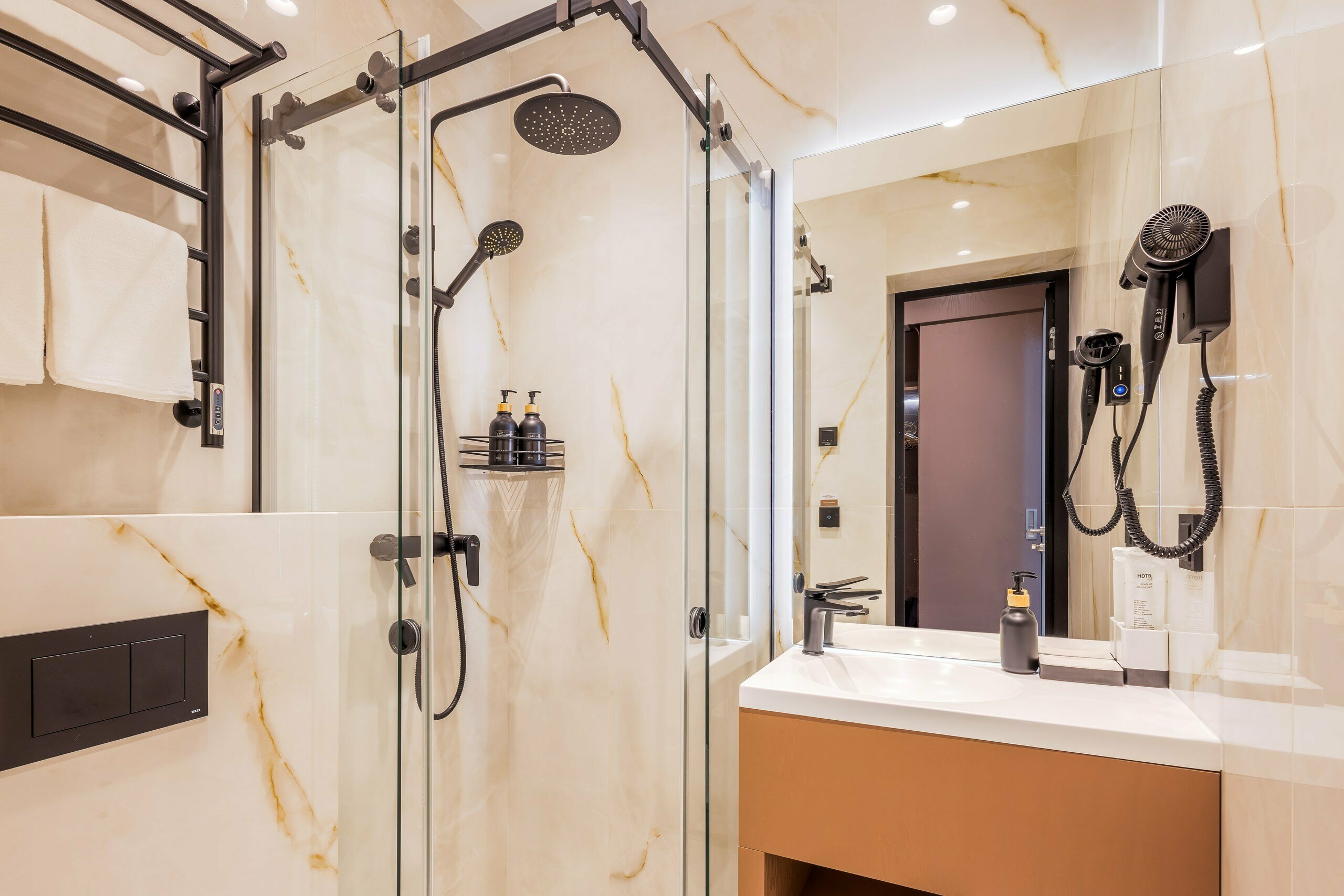 Апартаменты с боковым видом на море 7-5