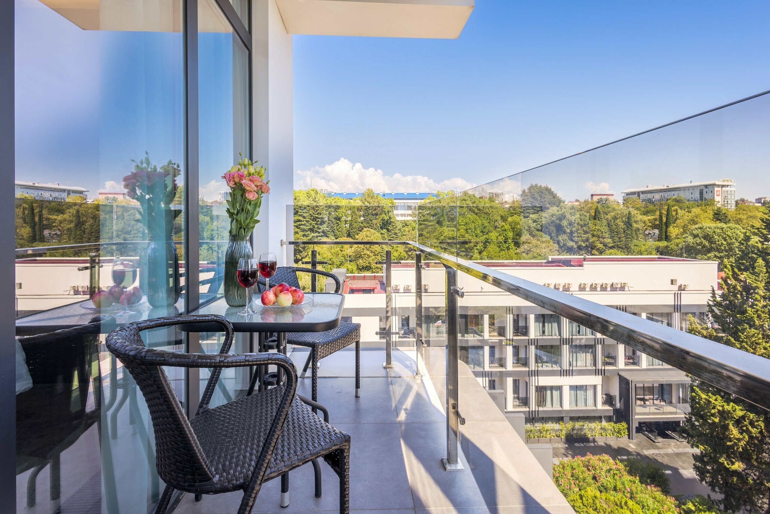 Апартаменты с боковым видом на море 7-5