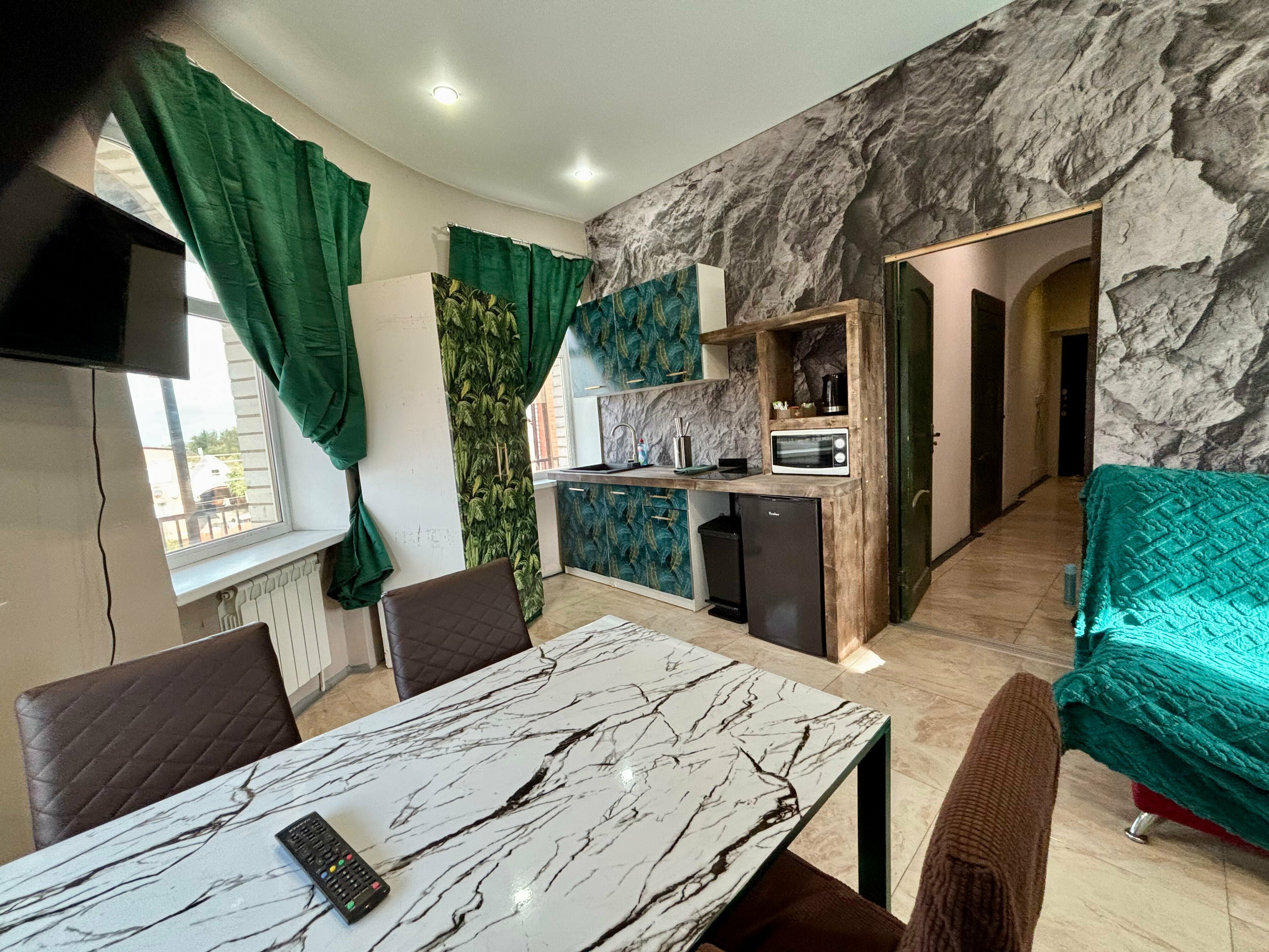 Семейный номер с балконом