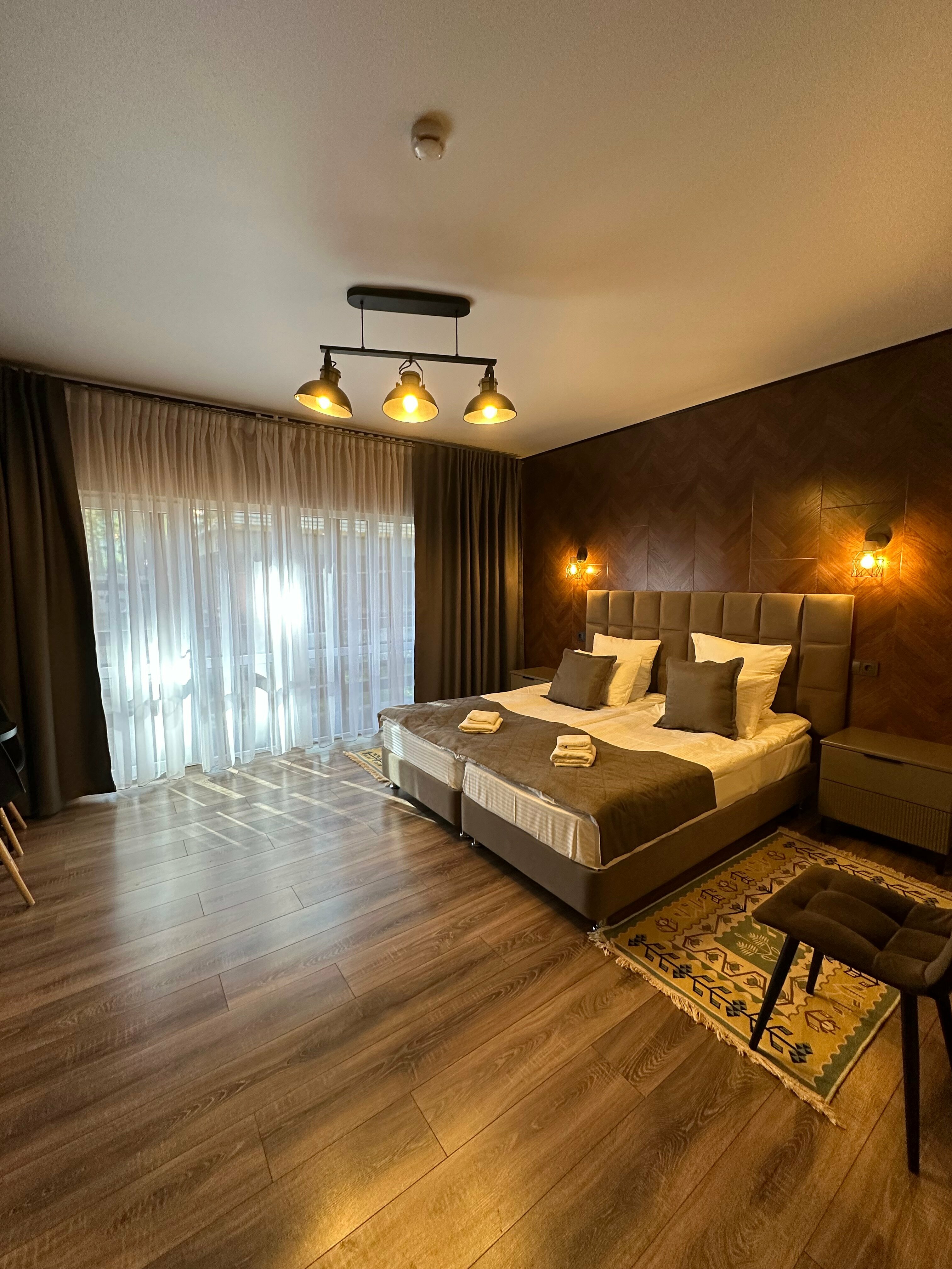 Большой двухместный номер с 1 кроватью