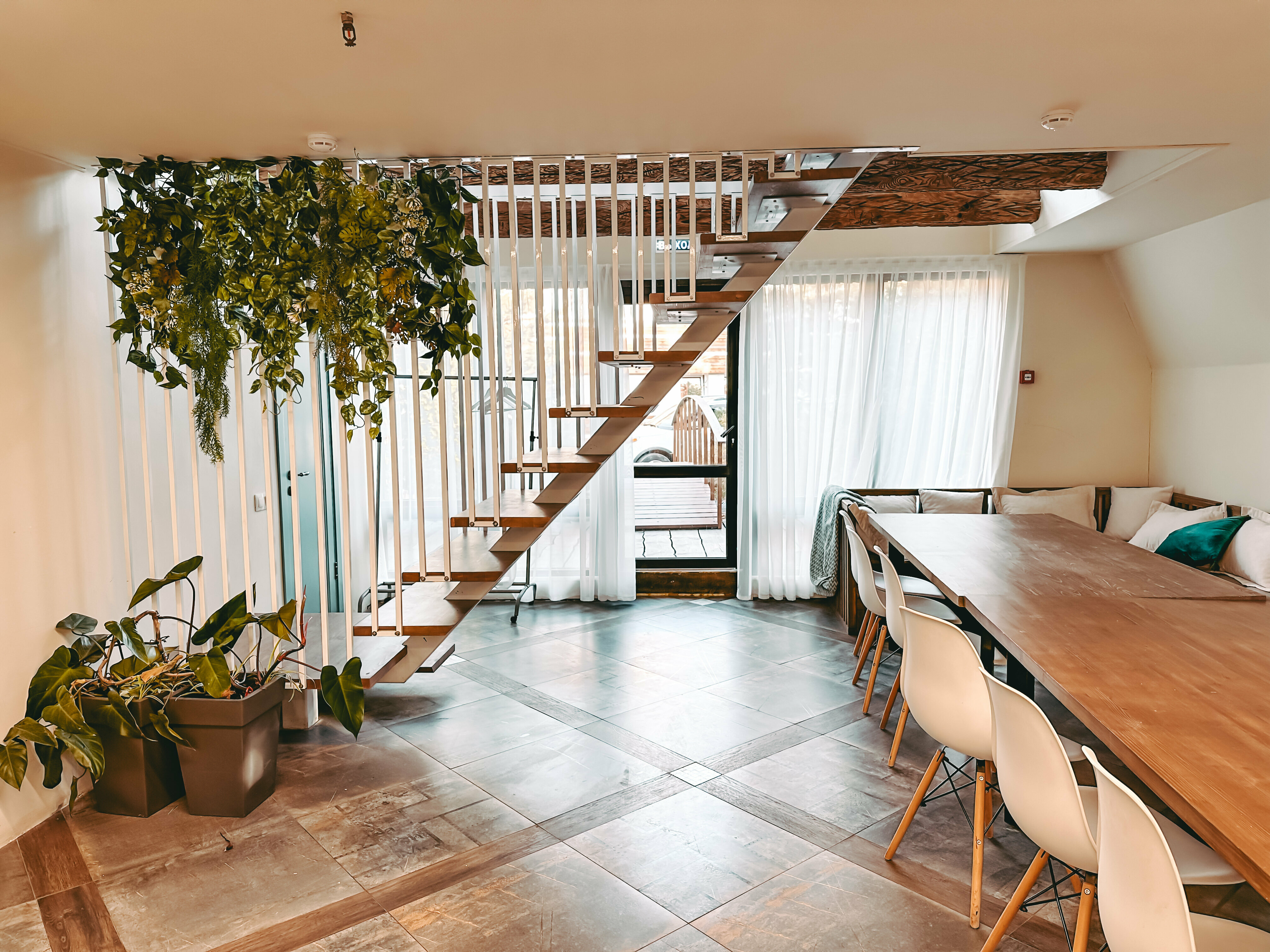 Треугольное шале с большим залом