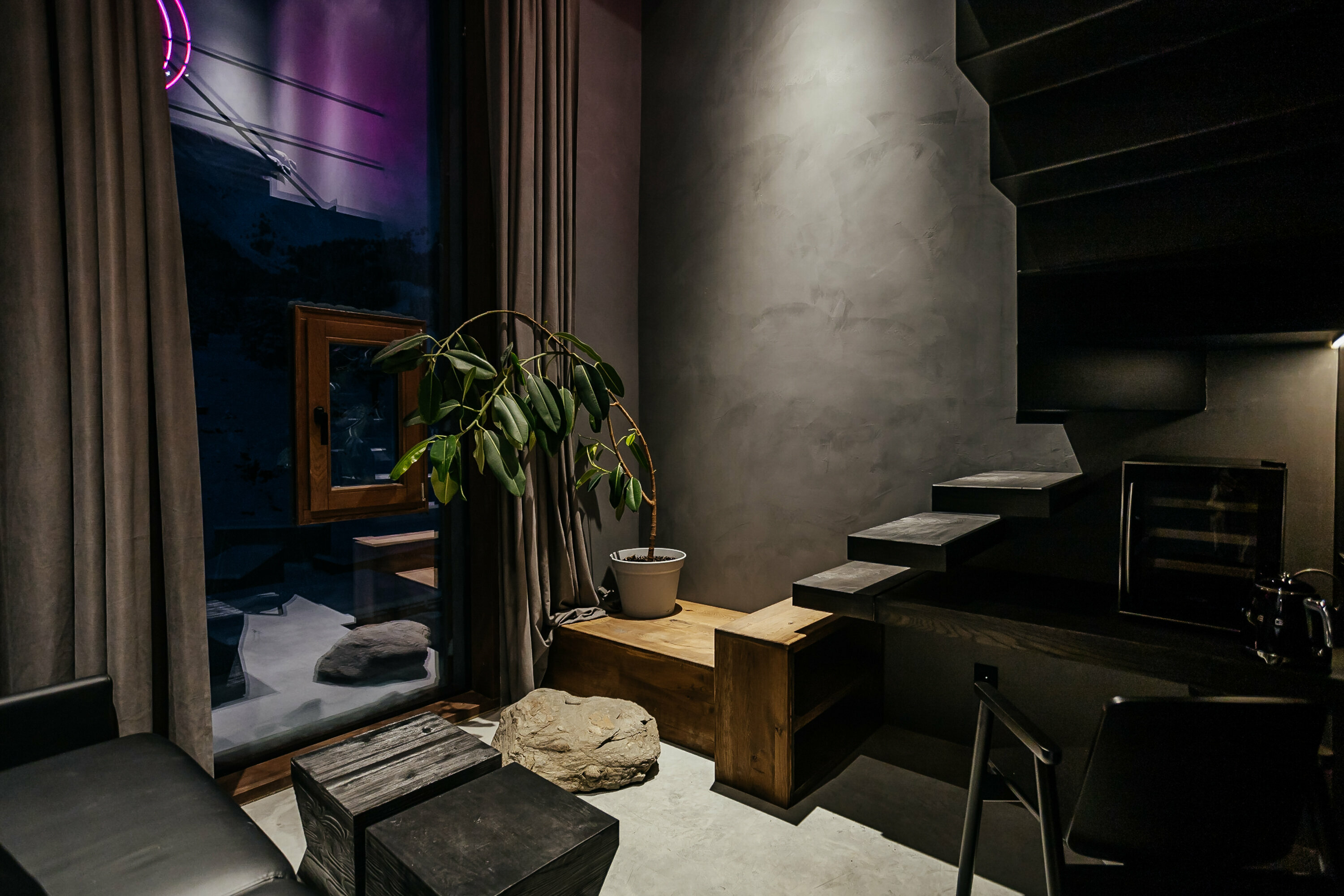 Двухуровневый люкс (вид во двор)