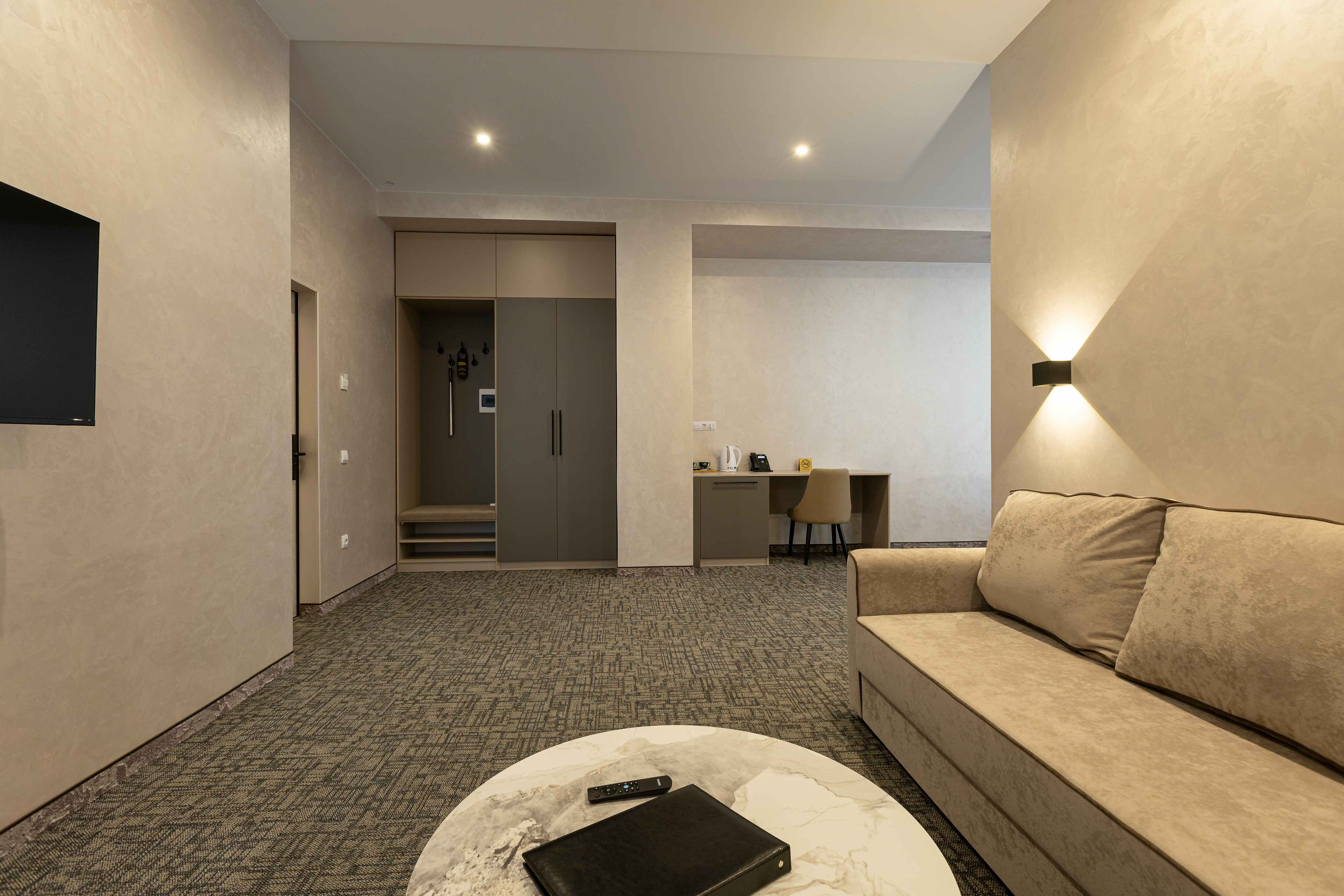 Улучшенный номер с кроватью размера «king-size»