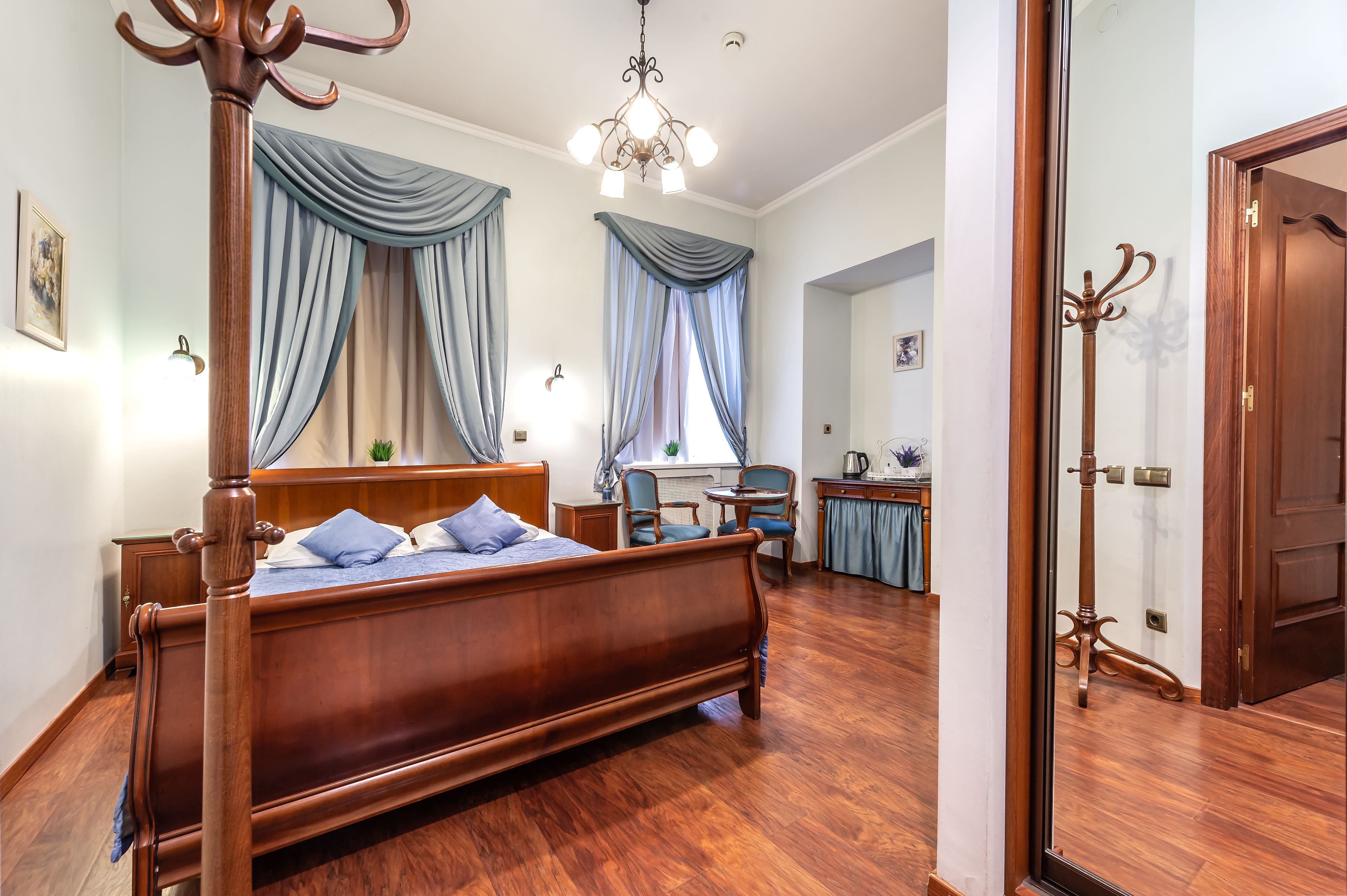 Улучшенный двухместный номер с 1 кроватью