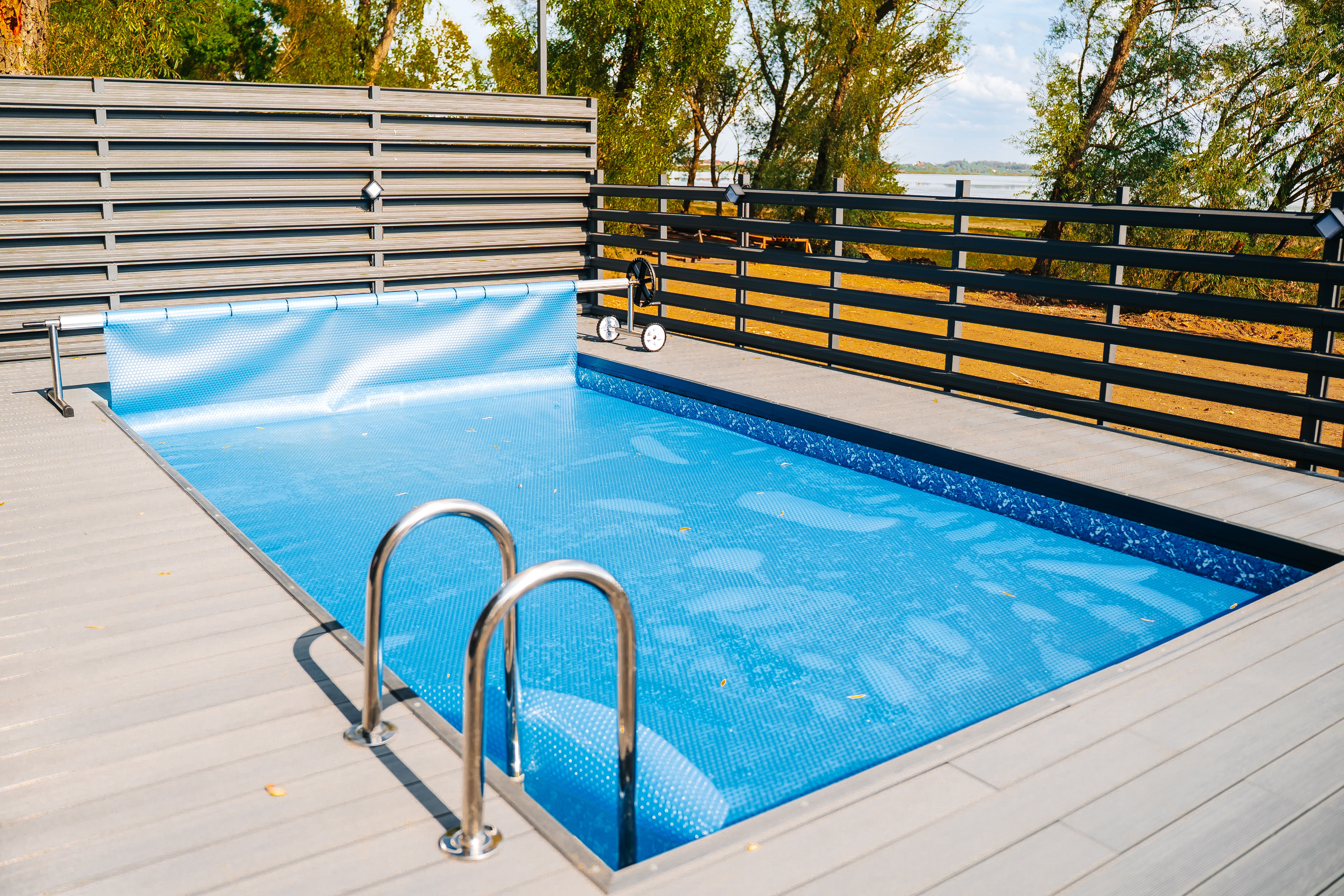 Дом  с горячим бассейном "ЛОФТ"