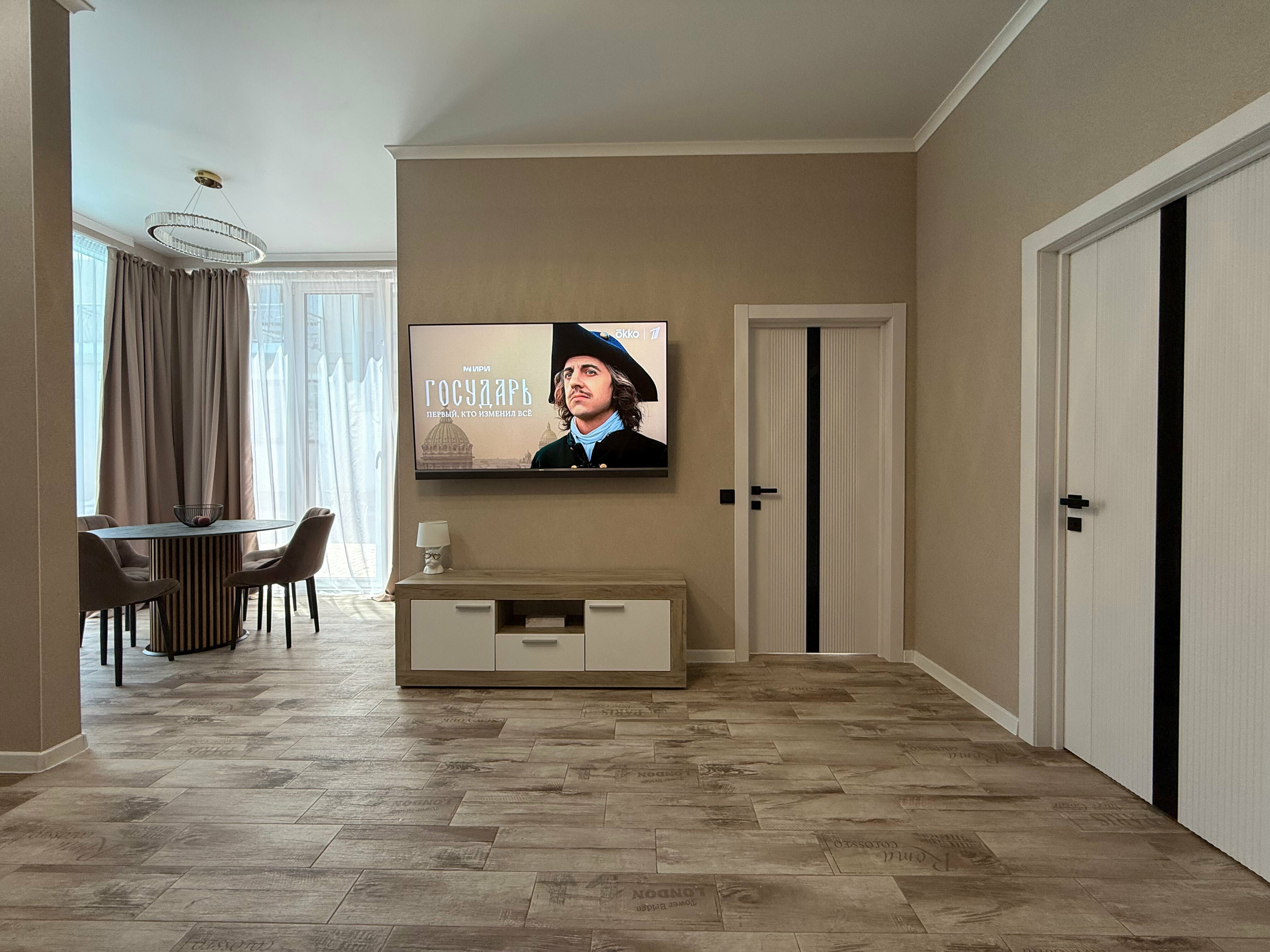 Номер-студия Делюкс с кроватью размера «queen-size»