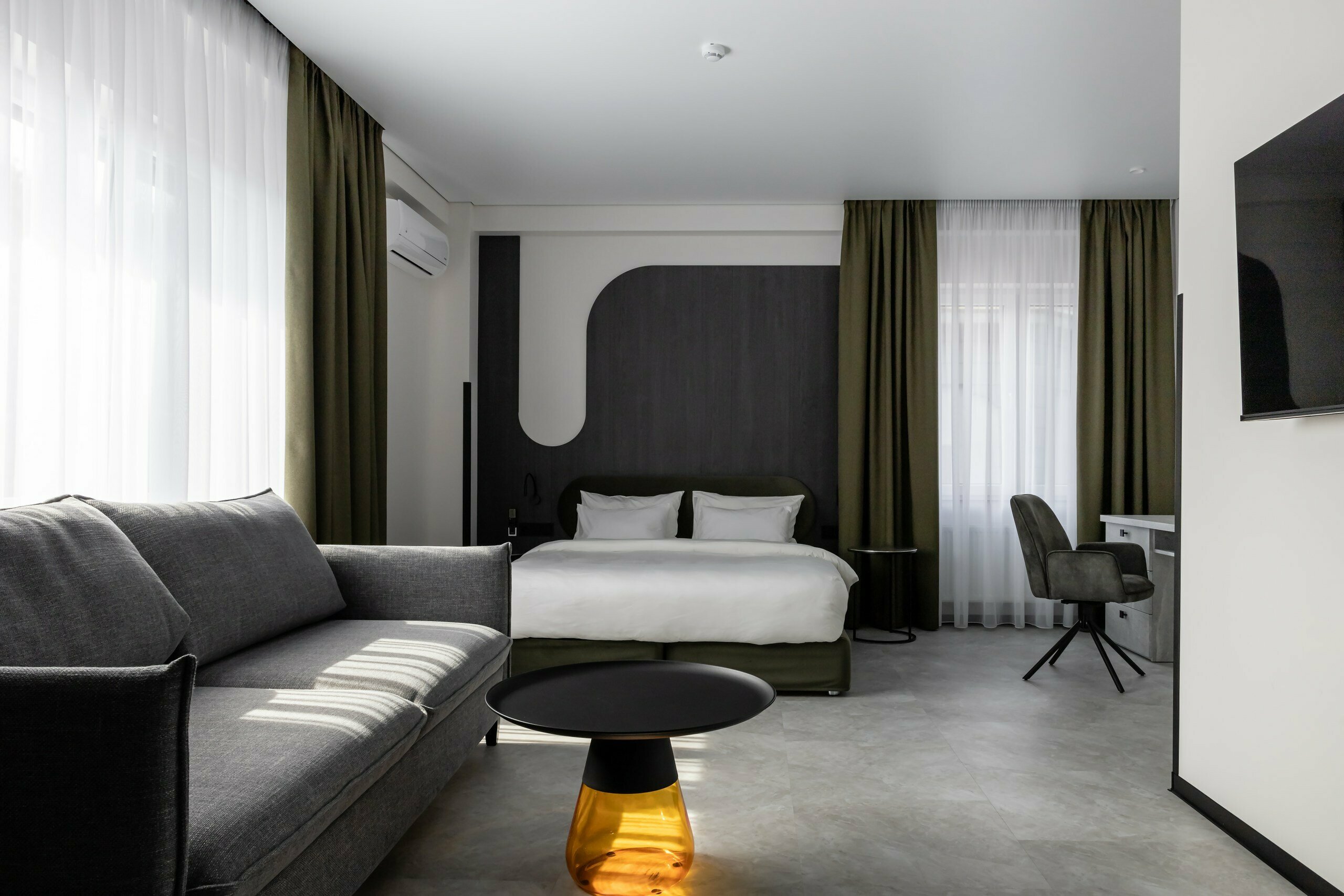 "Комфорт Плюс" с одной двуспальной кроватью