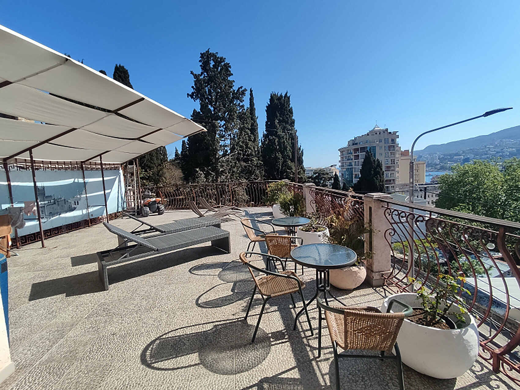 Дом с 6 спальнями