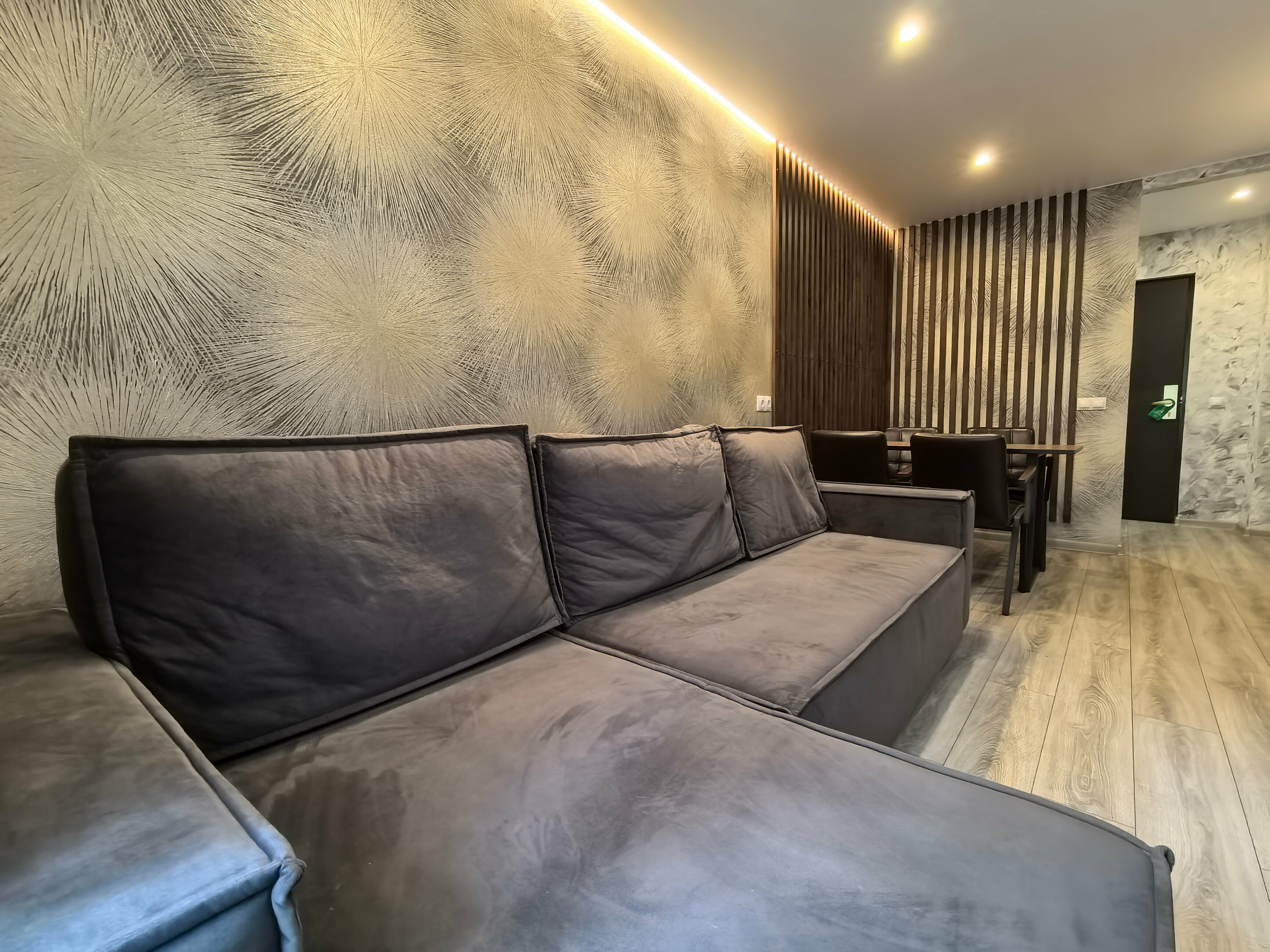 Апартаменты с балконом