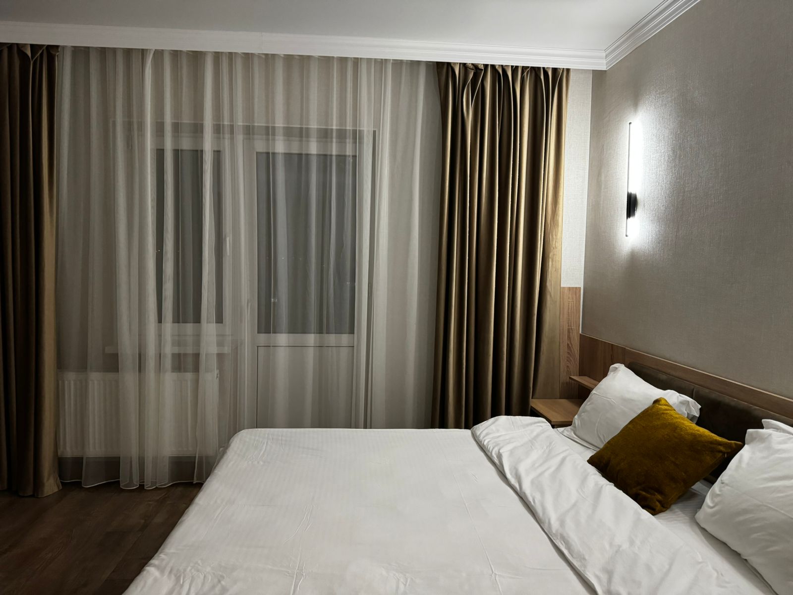 Семейный номер с видом на горы