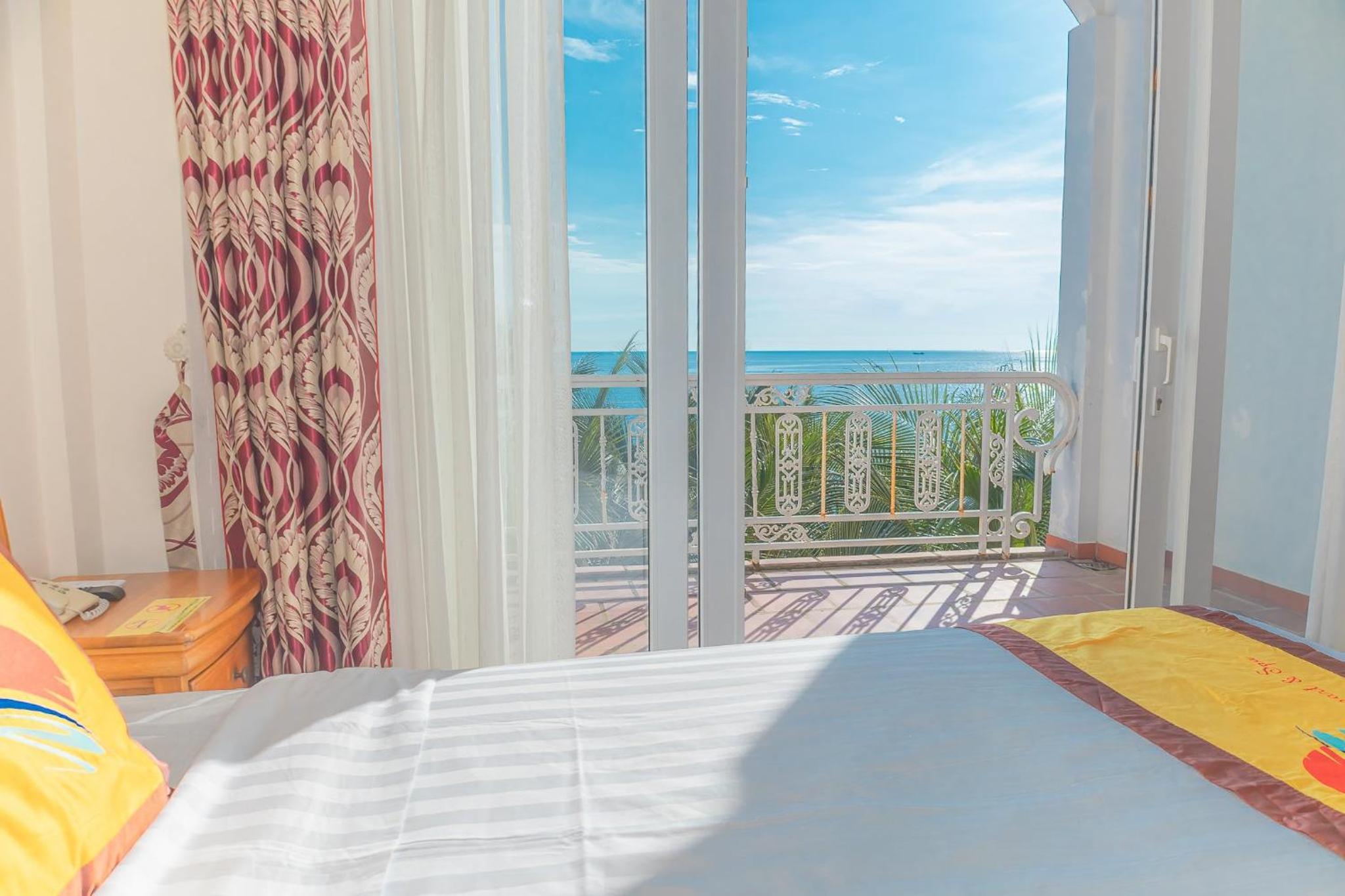 Deluxe Twin Room With Sea View