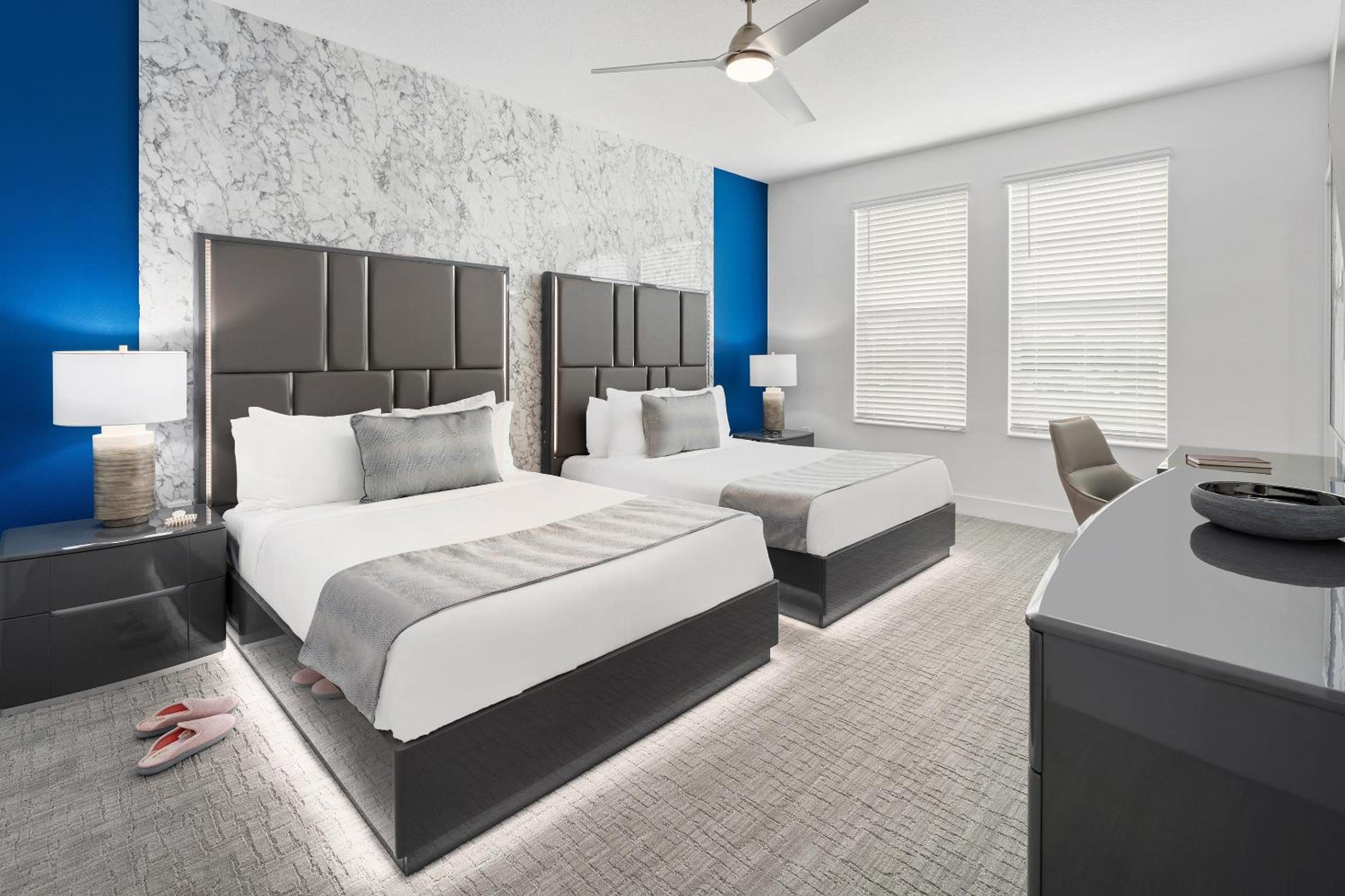 7 Bedroom Estate with Private Pool & Kitchen