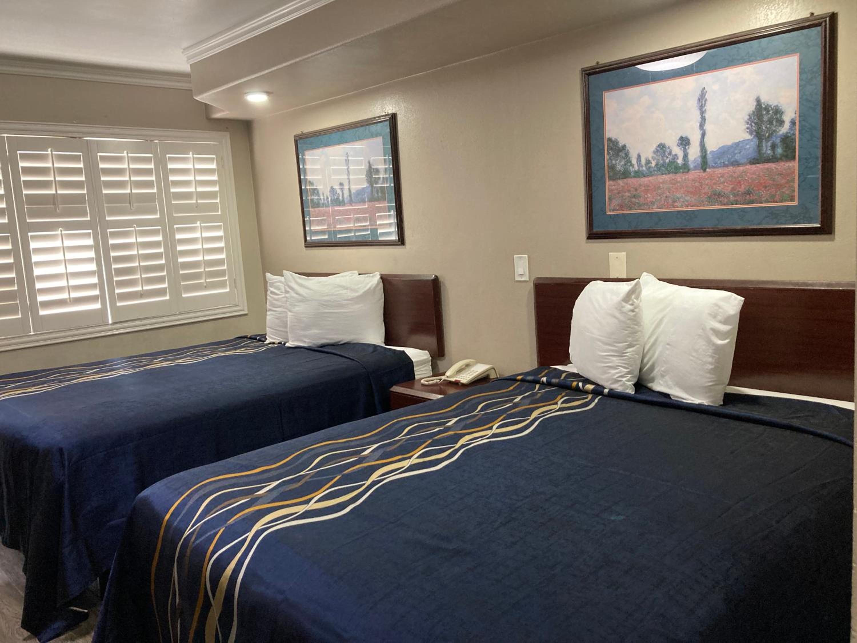 Deluxe Queen Room with Two Queen Beds