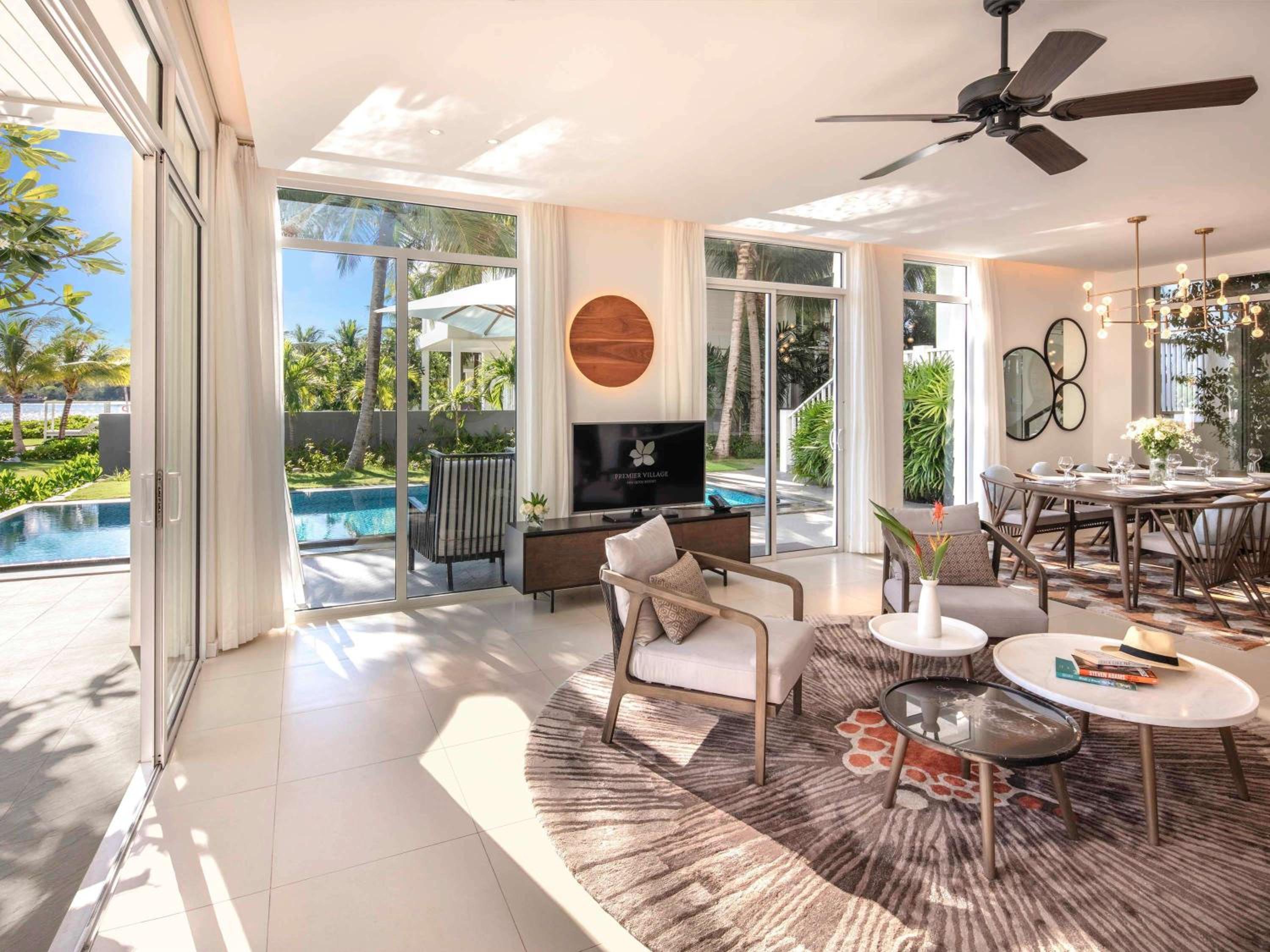1 bedroom Beachfront Villa with Private Pool 