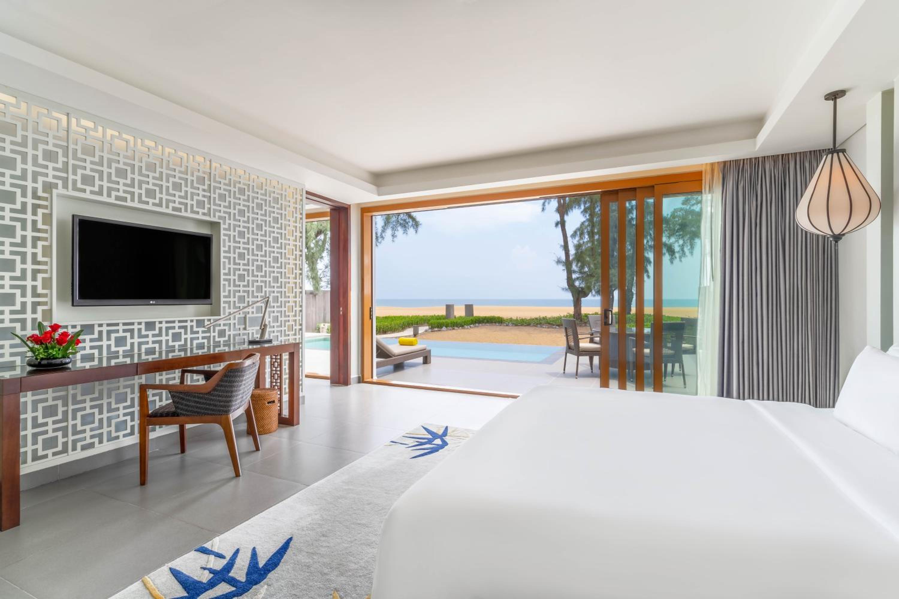 Beachfront Two Bedroom Suite with Private Pool