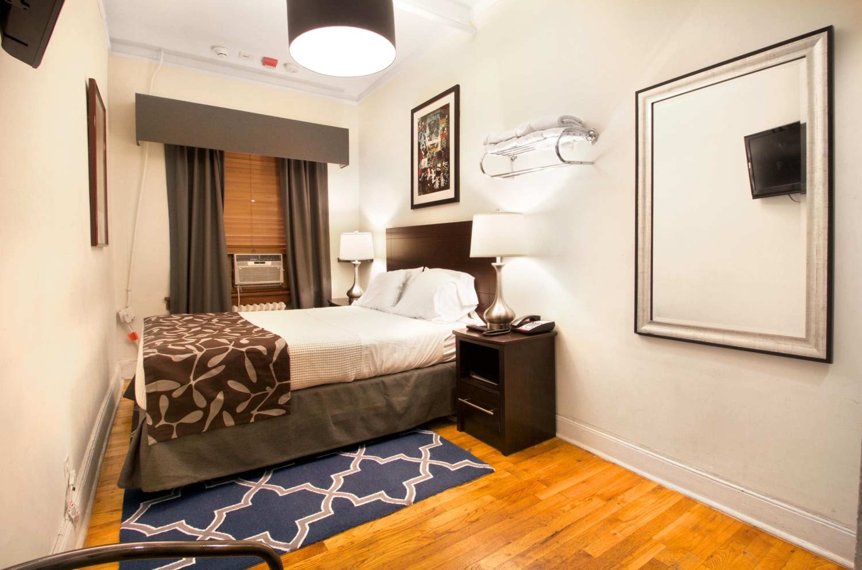 Economy Room with Shared Bath