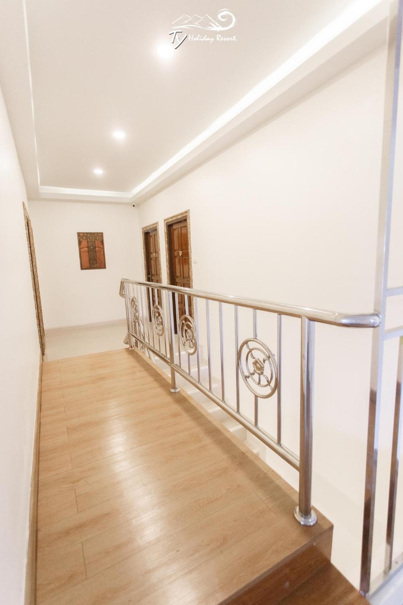 Thirteen-Bedroom Villa with Private Pooll 237