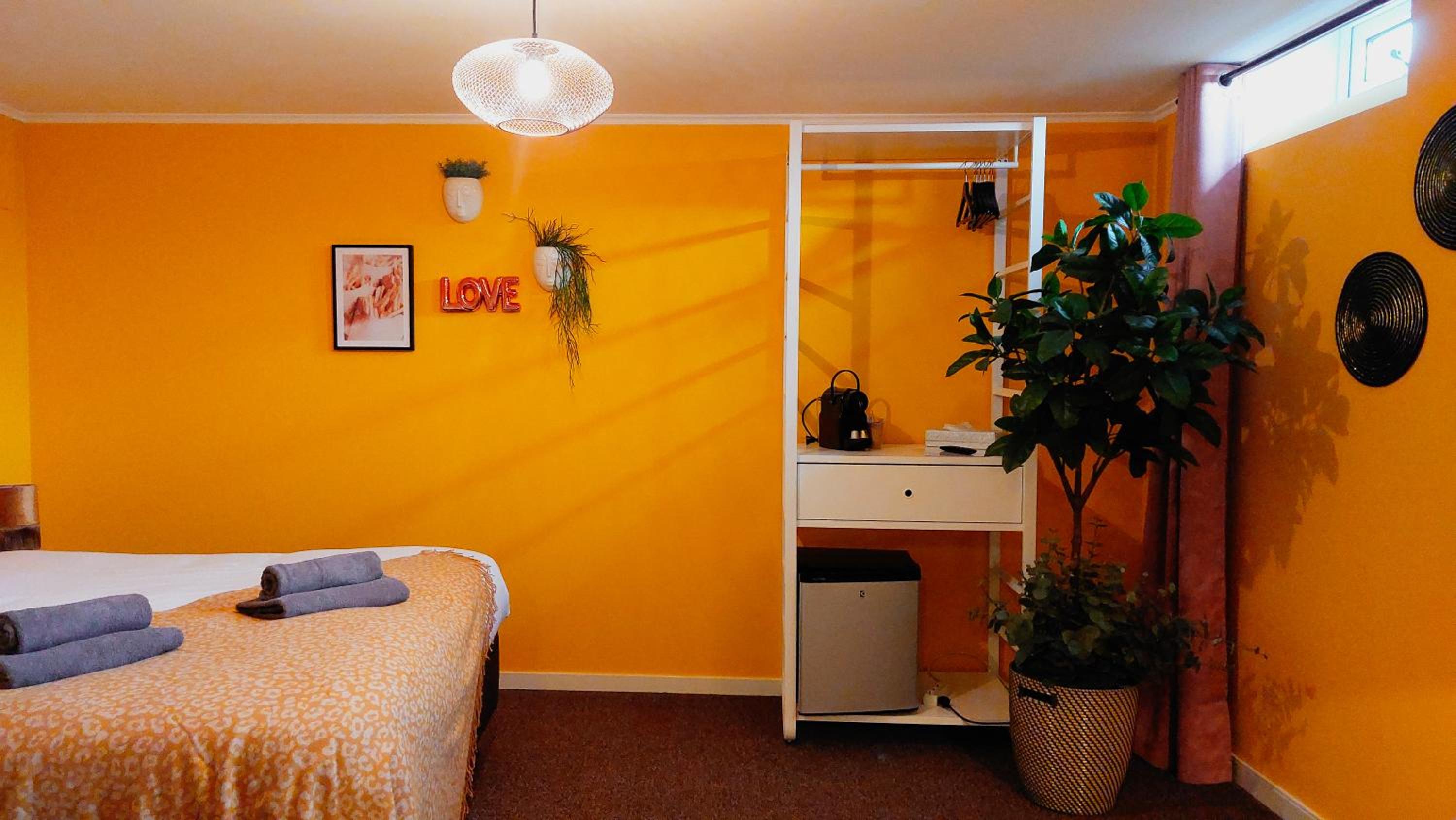 Basement Room with Bath