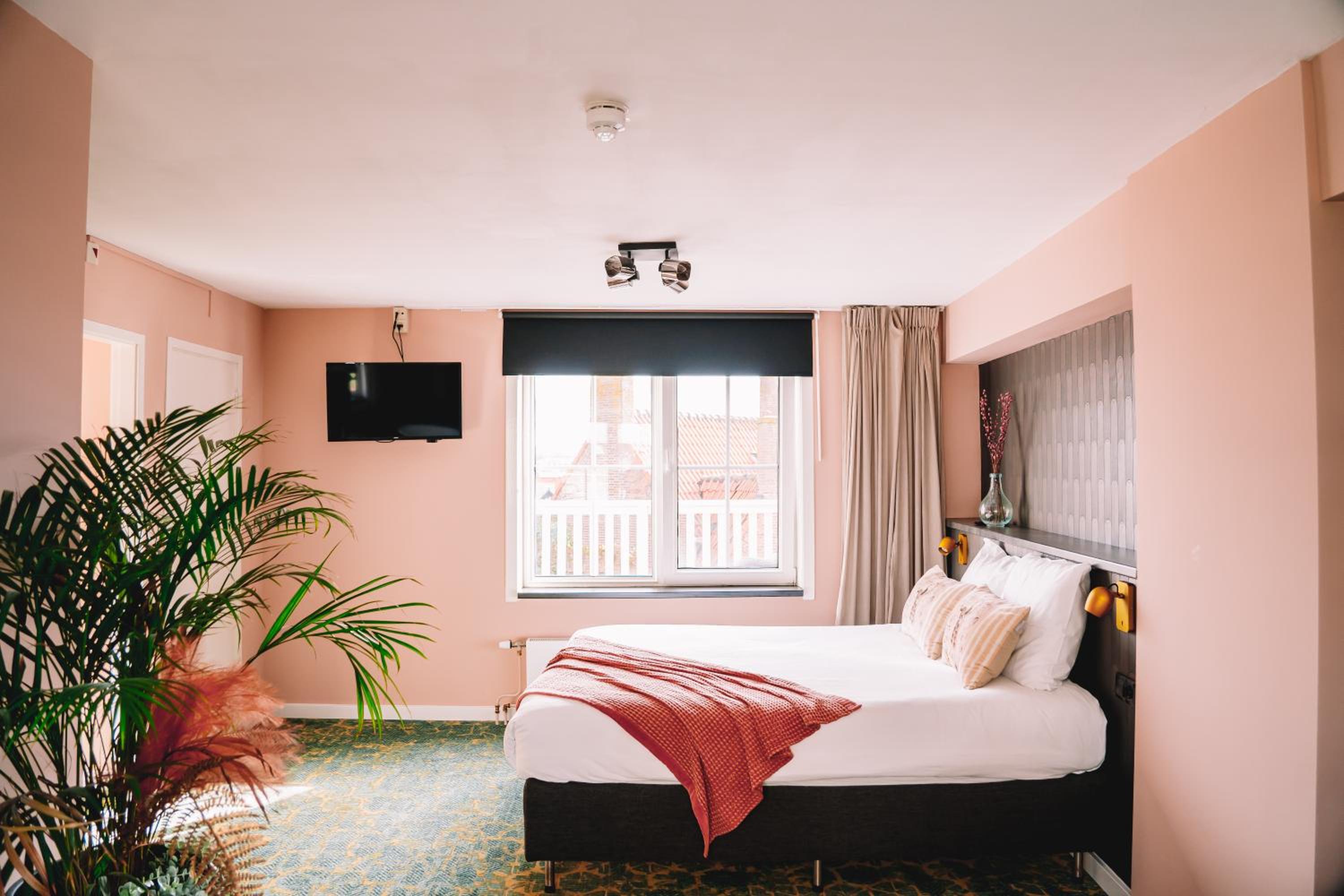 Superior Double Room with Balcony