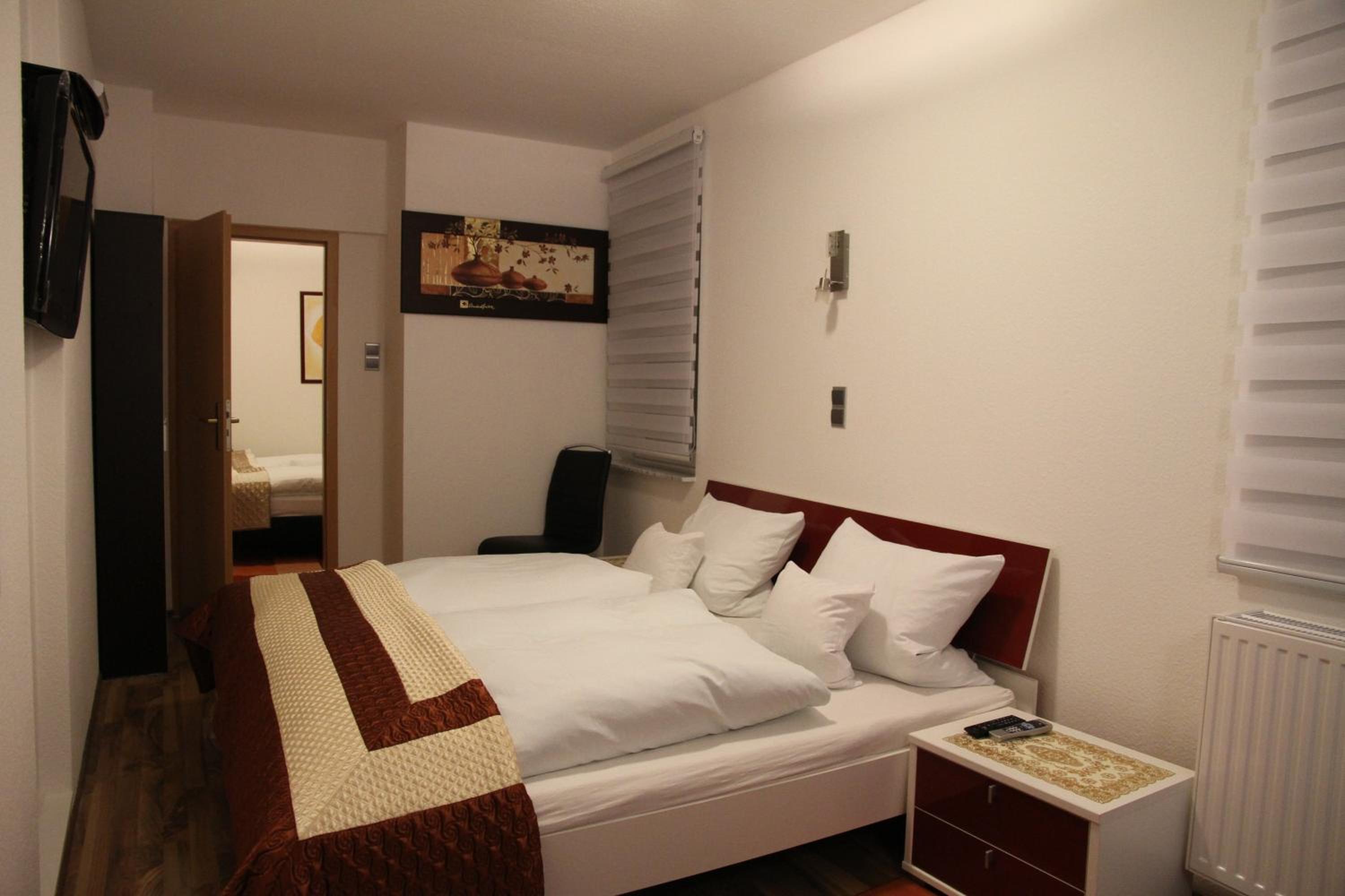 Family Room (4 Adults)