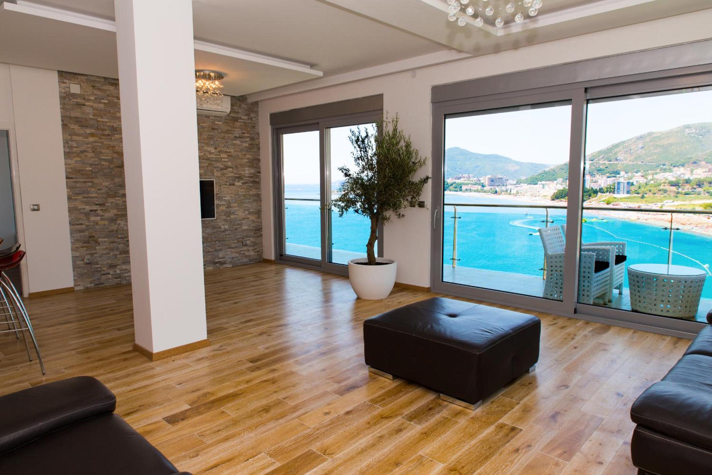 Three-Bedroom Apartment with Sea View