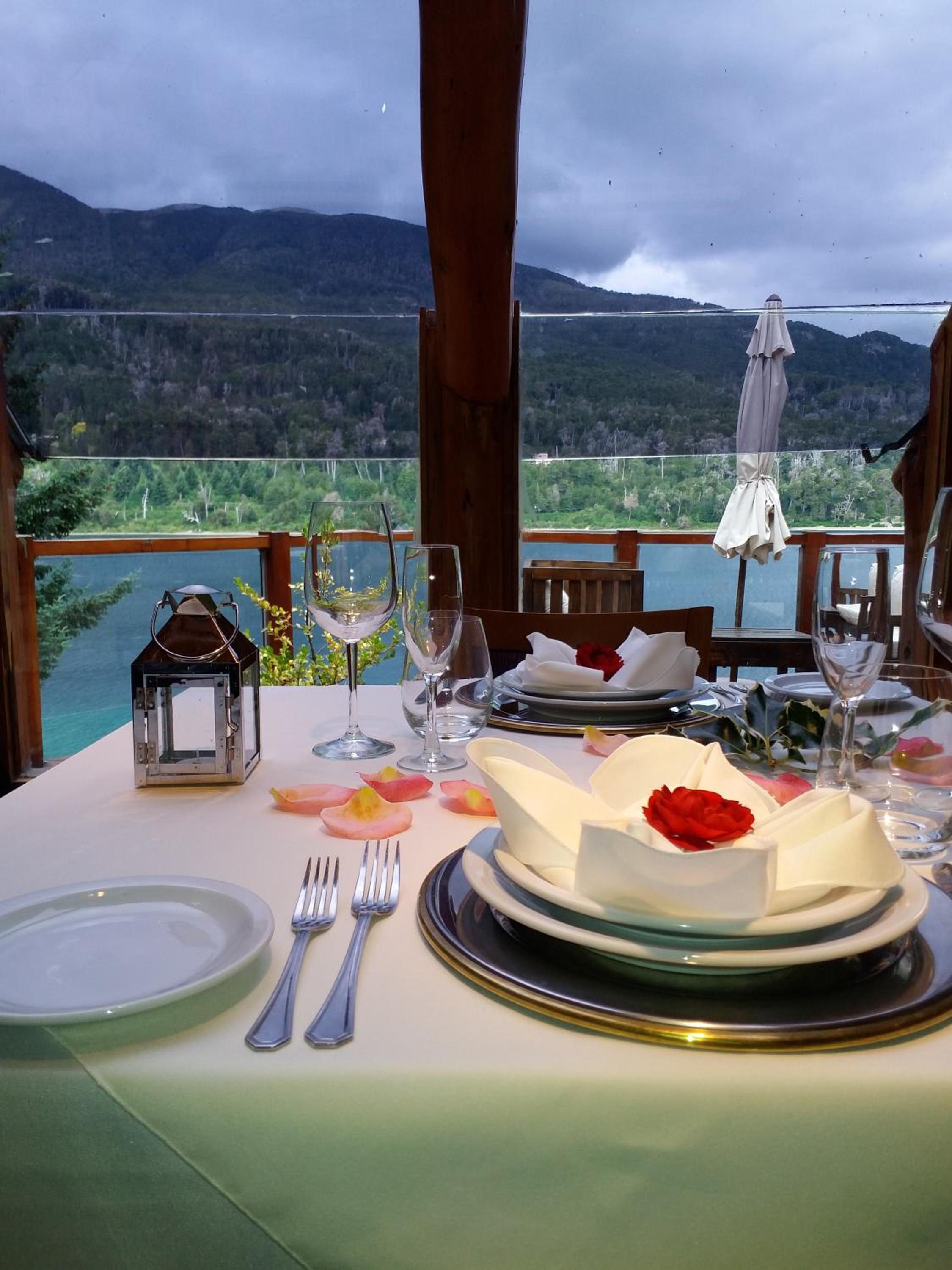 Double or Twin Room with Lake View