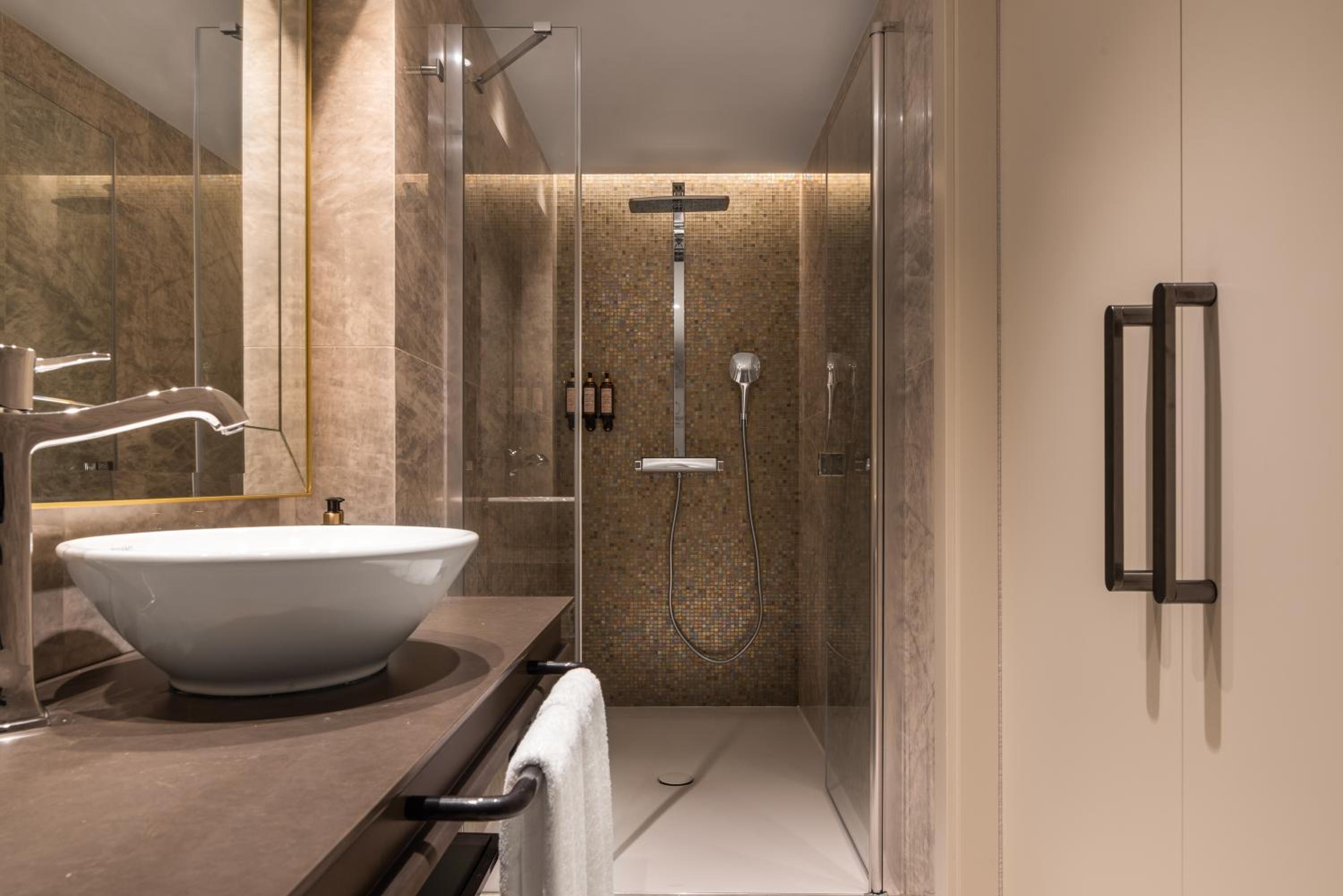 Junior Suite with views