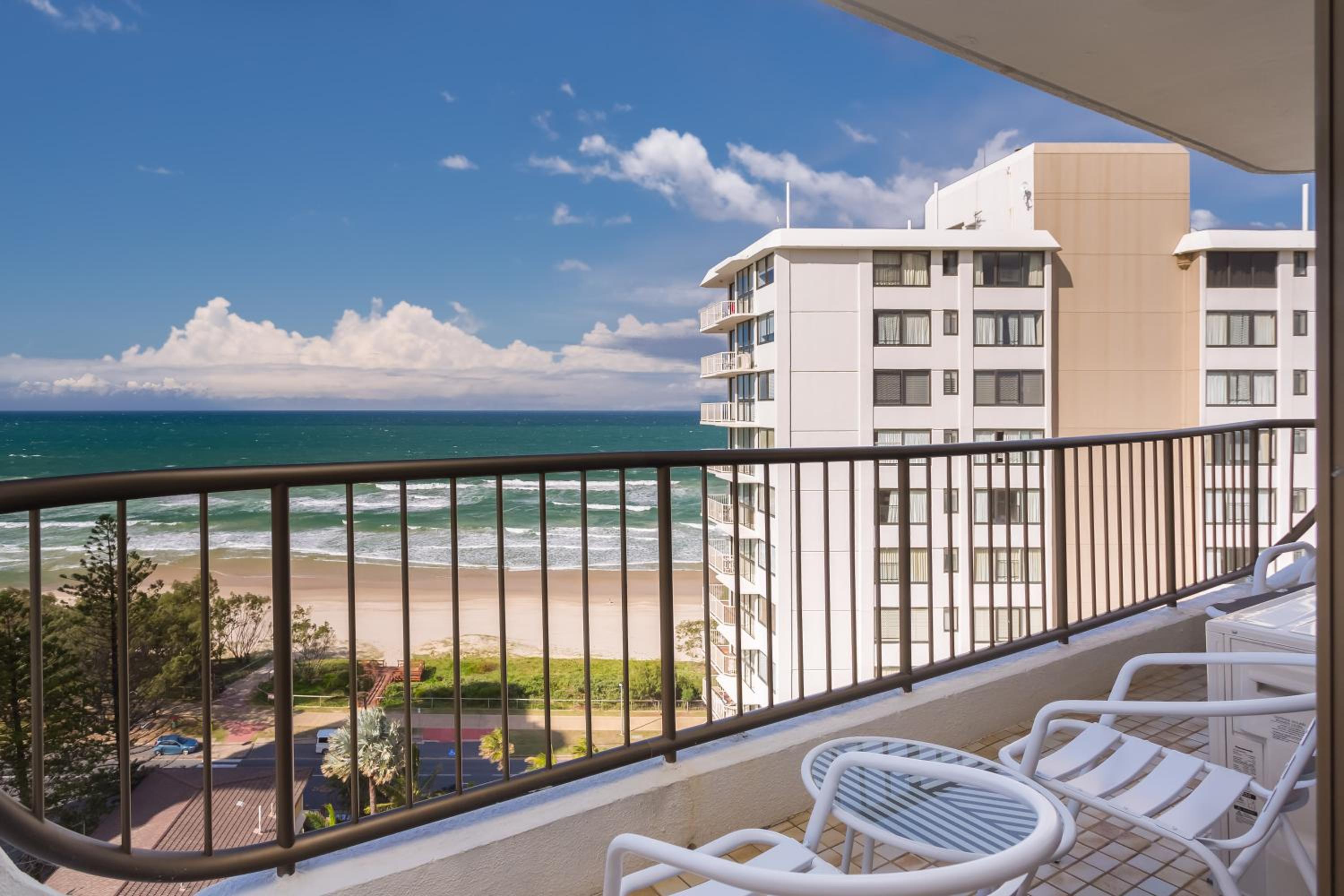 One-Bedroom Ocean View Apartment