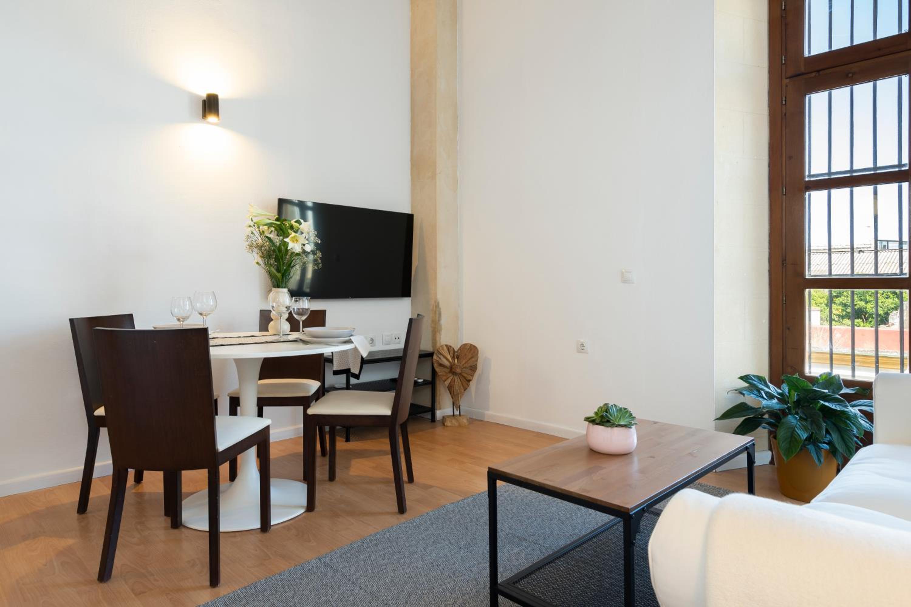 Apartment with Balcony