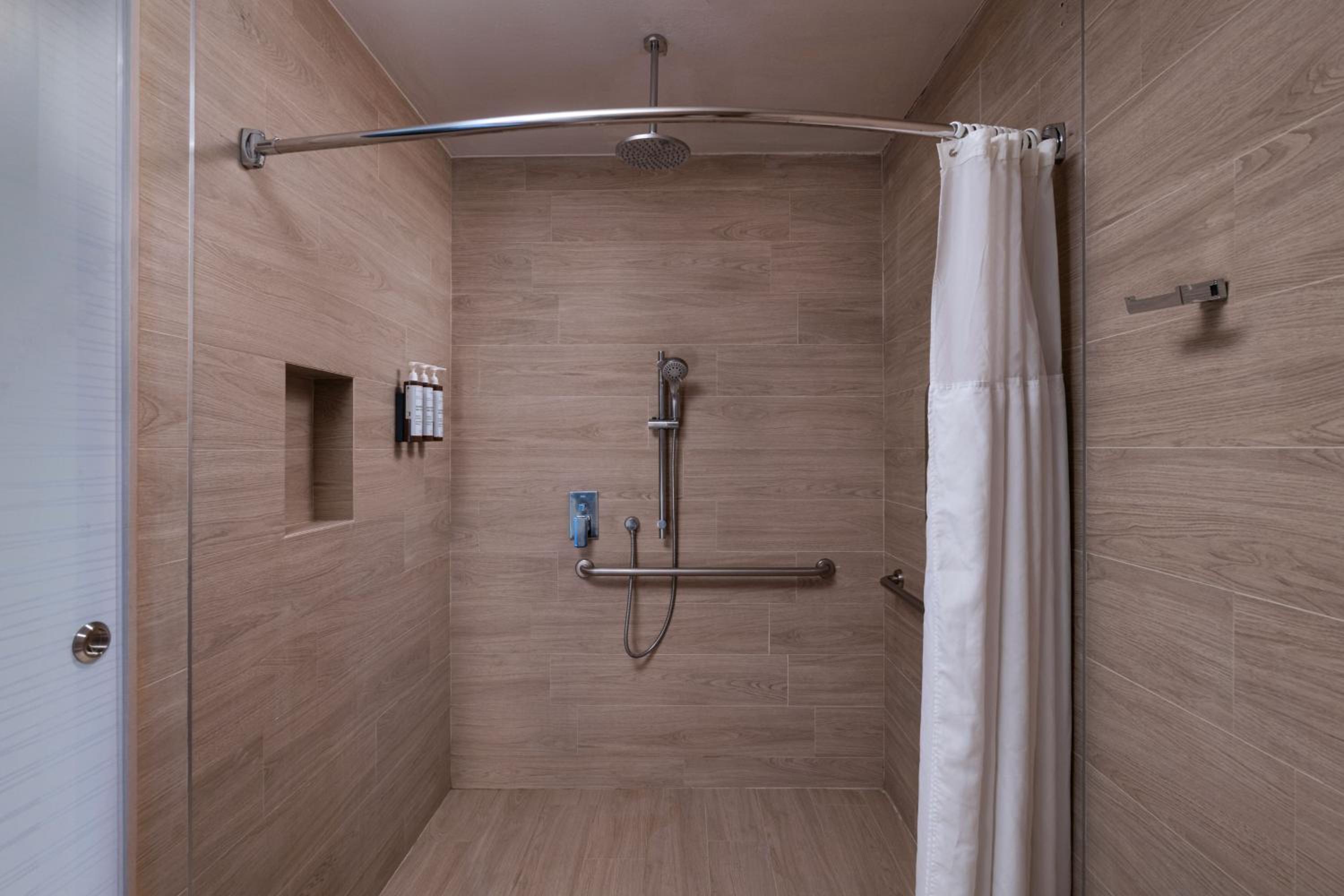 Deluxe Double Room with Two Double Beds